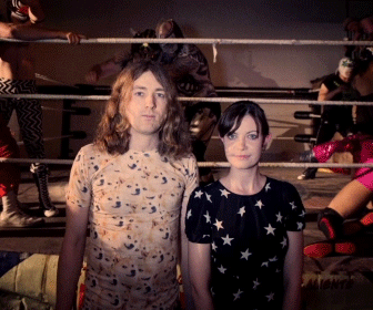 couple-by-wrestling-336_280.gif