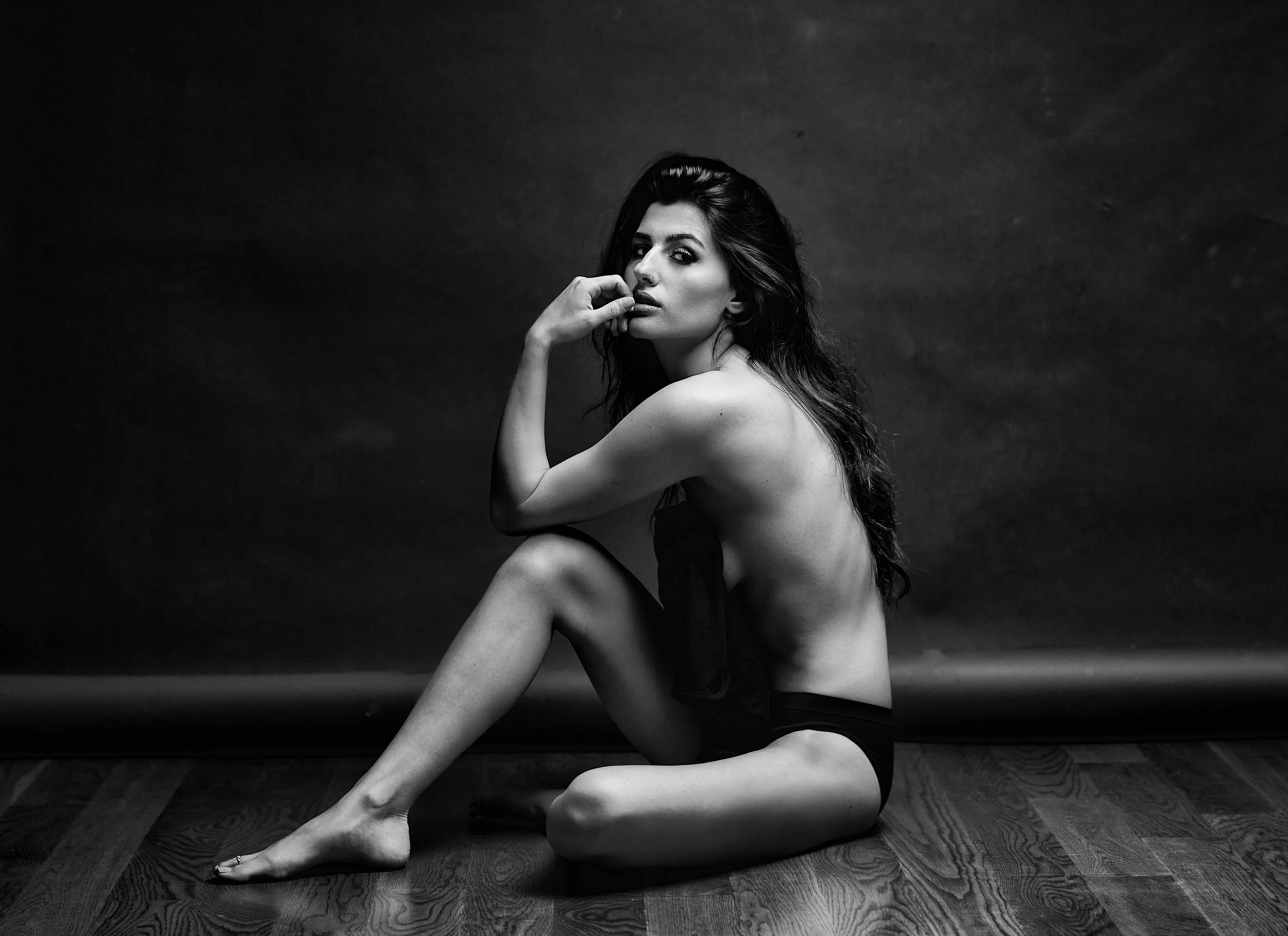 Vaeda Seated Final-.jpg