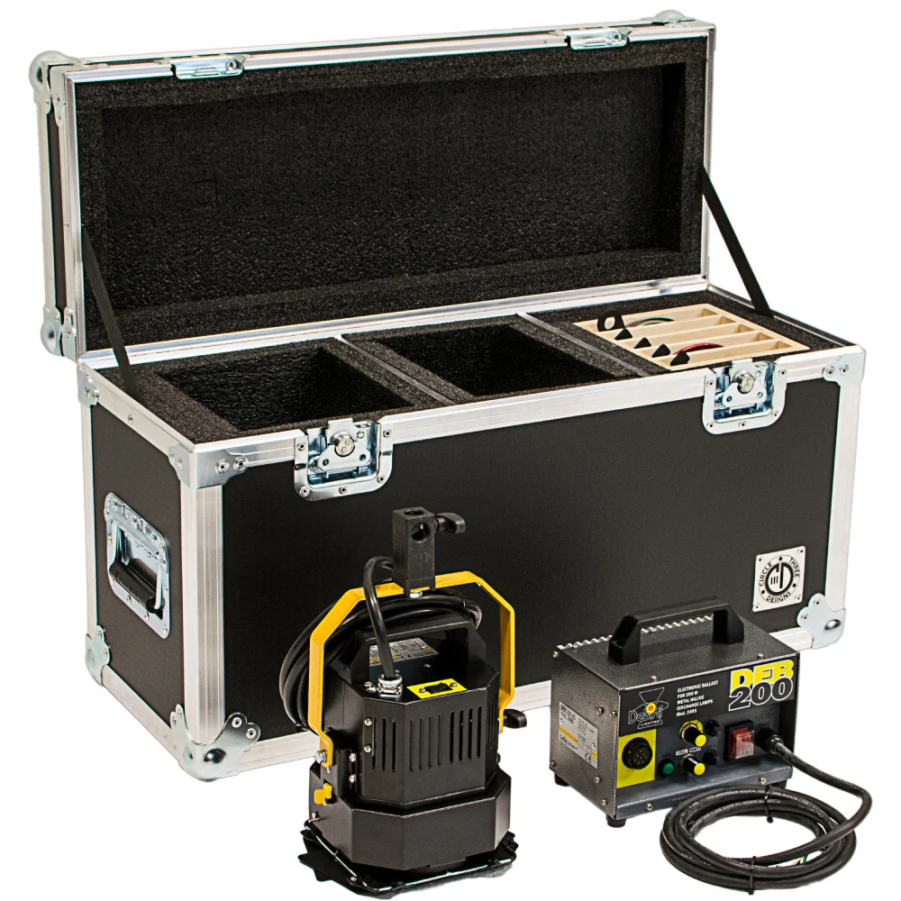 lighting-road-case-02.jpg
