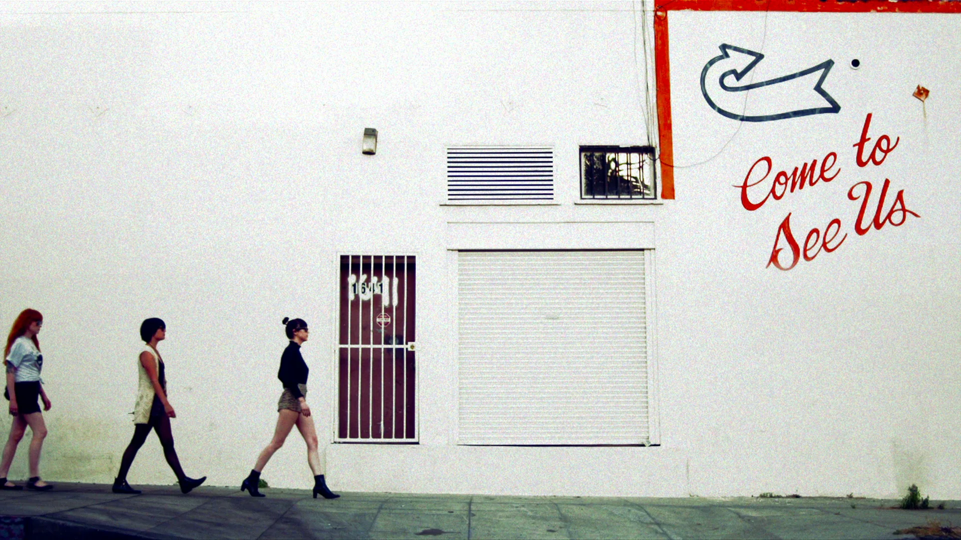 DUm DUm GIrls Promo-7.jpeg