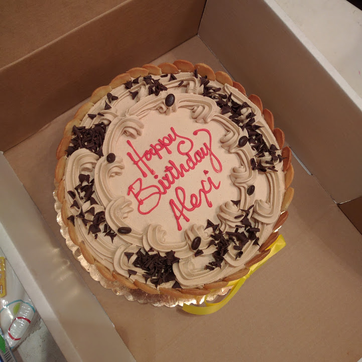Oh yeah mama, that's Tiramisu cake.