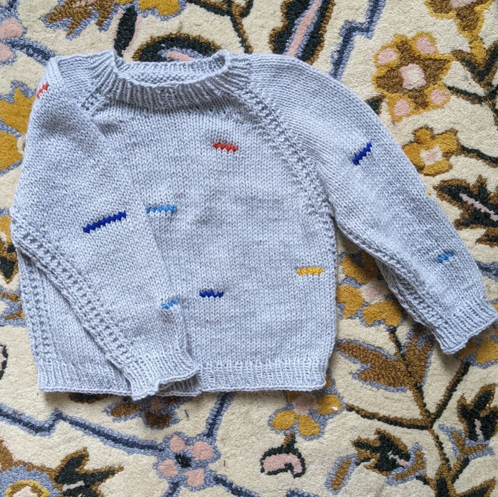 Finally finished a new sweater for baby! Basic raglan but with a garter stitch detail on the &quot;seams&quot;. 💛
.
I made him like 1 sweater every 2 weeks when I was pregnant, but I didn't go over 6 mos size because I didn't want to jinx it. 🔮 Now
