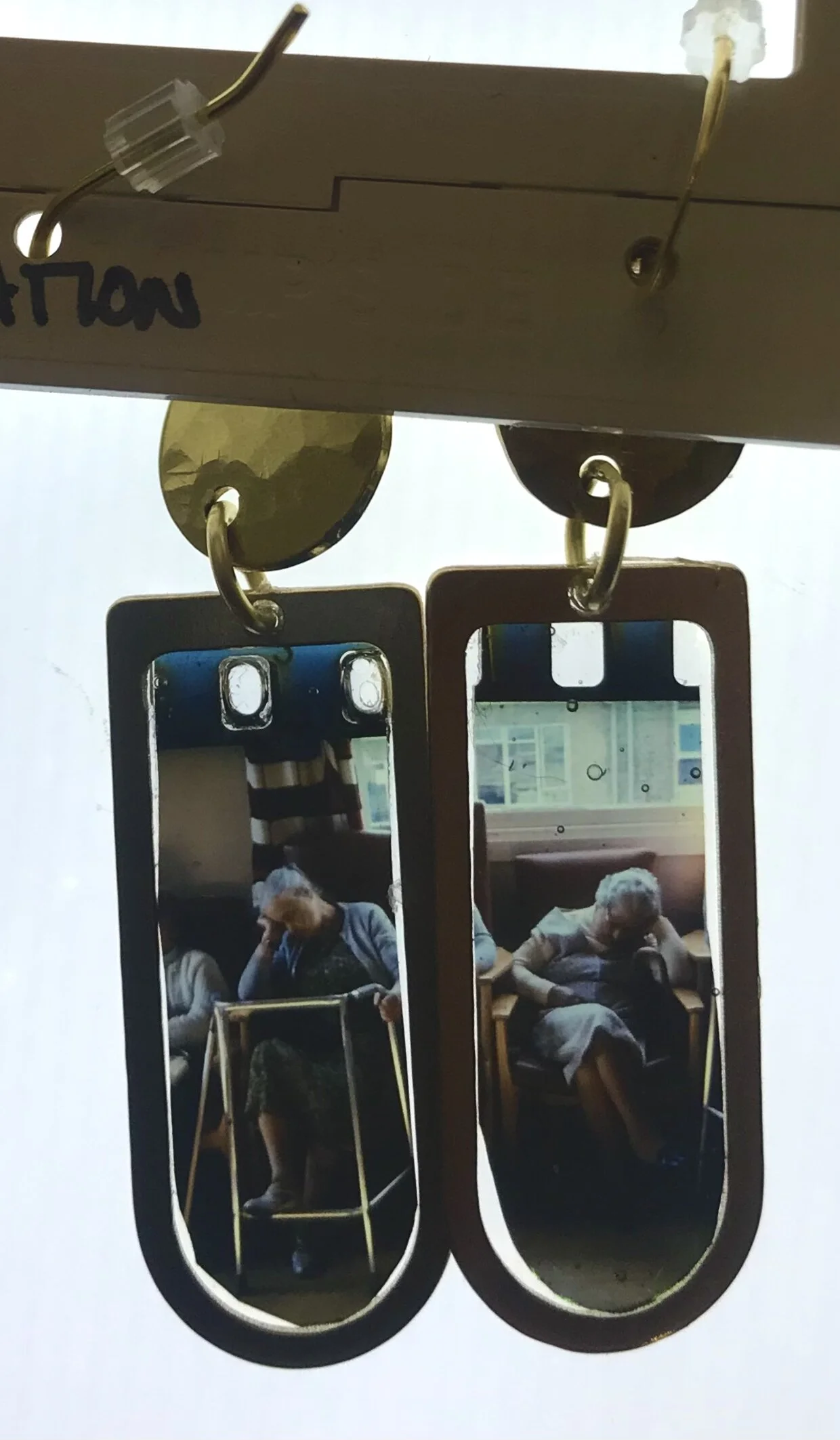 4D3DCE32-8729-4B51-9804-CC52B5C59ECB