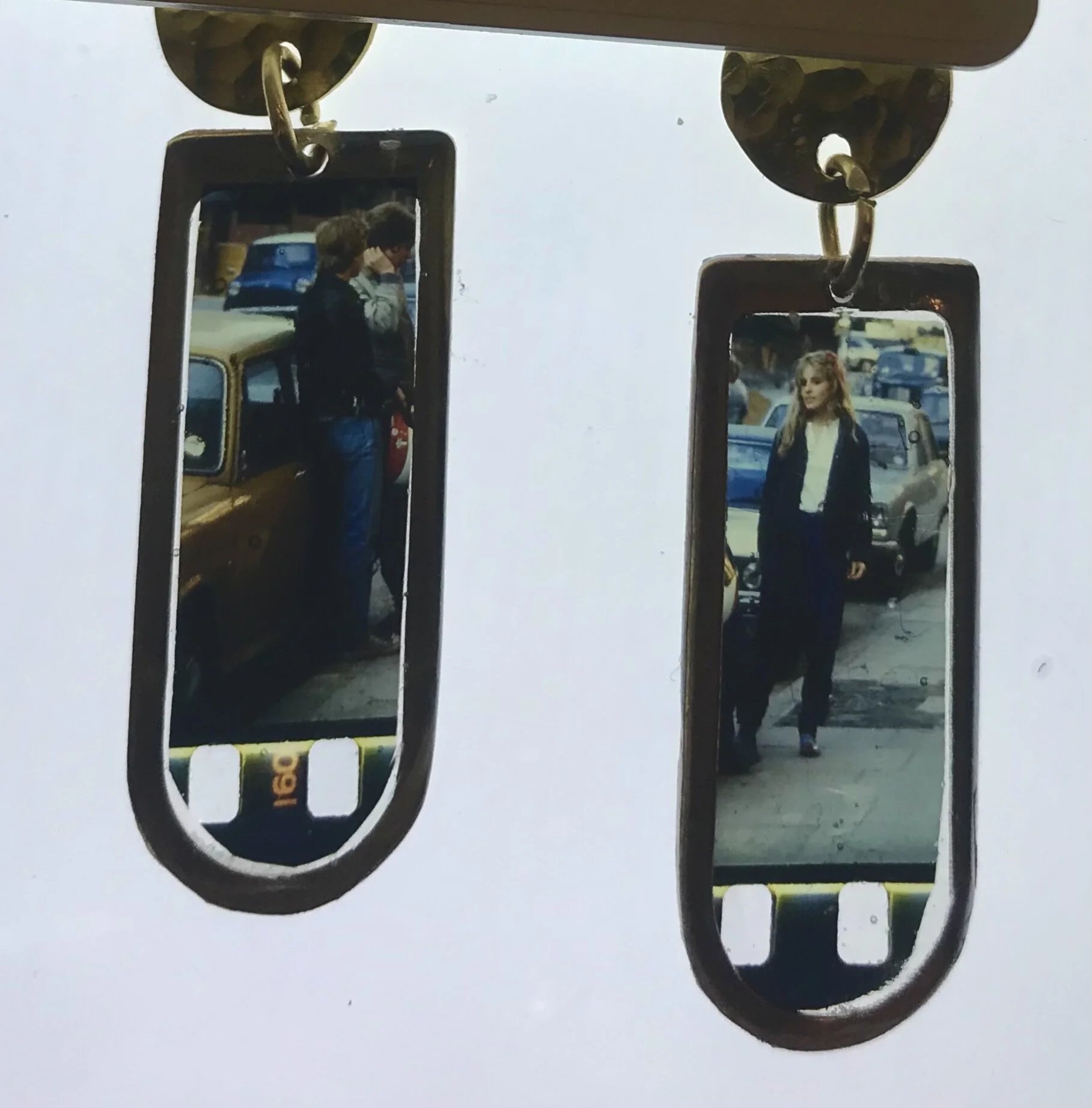 4B57437F-9A36-4D16-B0FD-B7E8DB1484BF