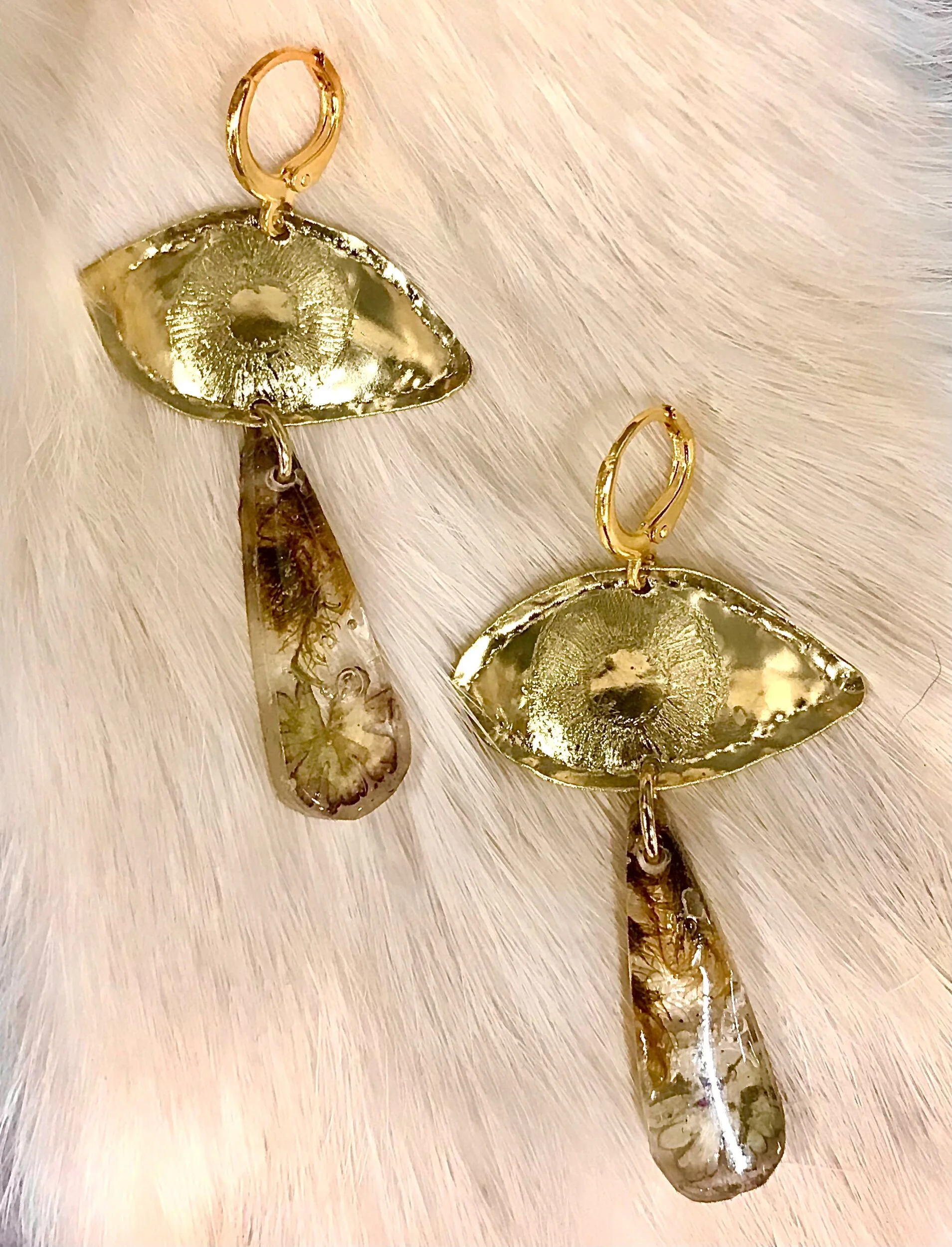 5A01B1D5-1930-4DAE-A37D-459C698BD783