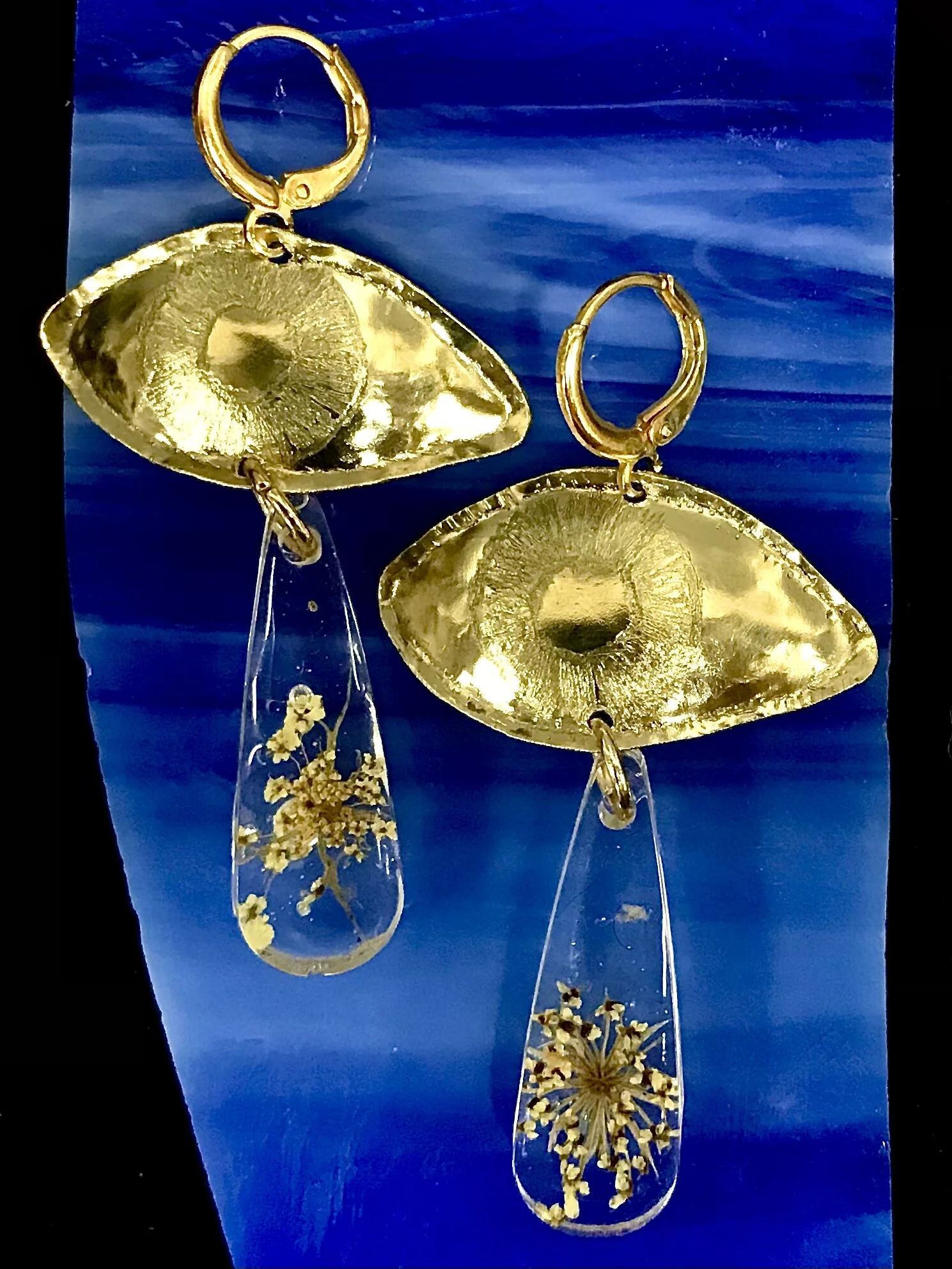 E302A673-D003-497E-AEDC-D30F599A88BF