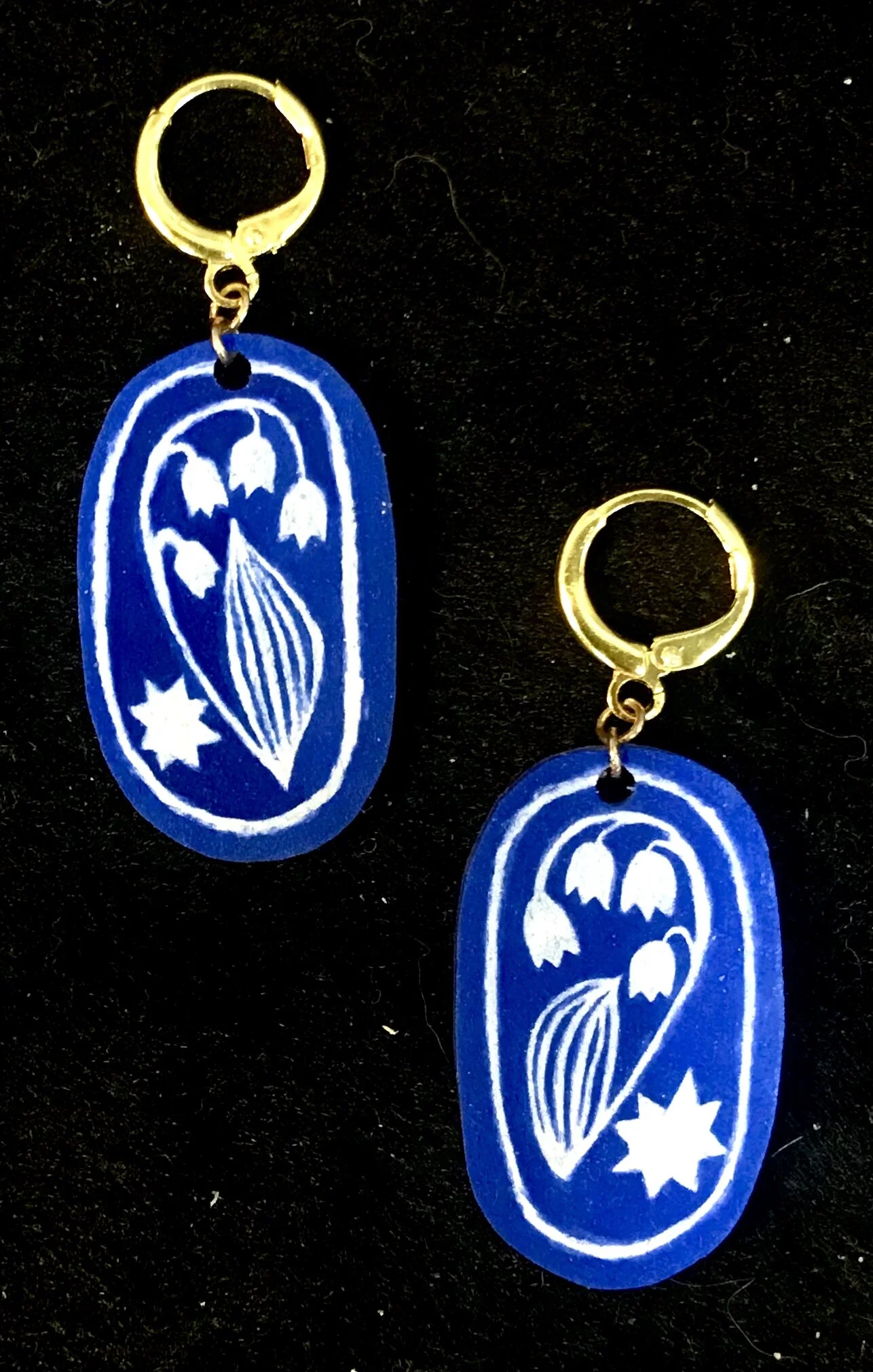 CCB651E5-9632-46CD-B356-C35374E12E90