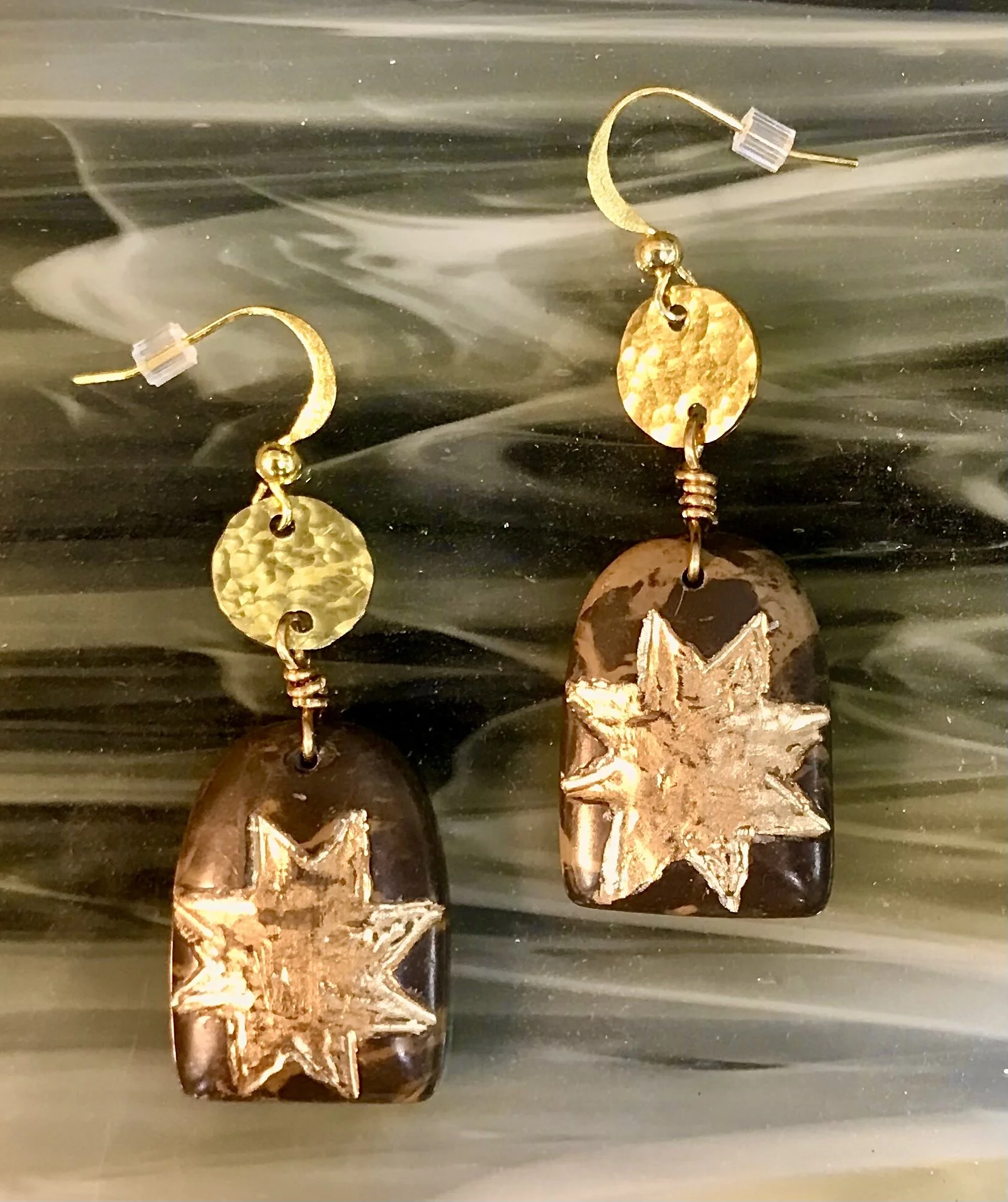 D5E3FEB2-B9FE-4E4B-85A5-3C09D262DF91