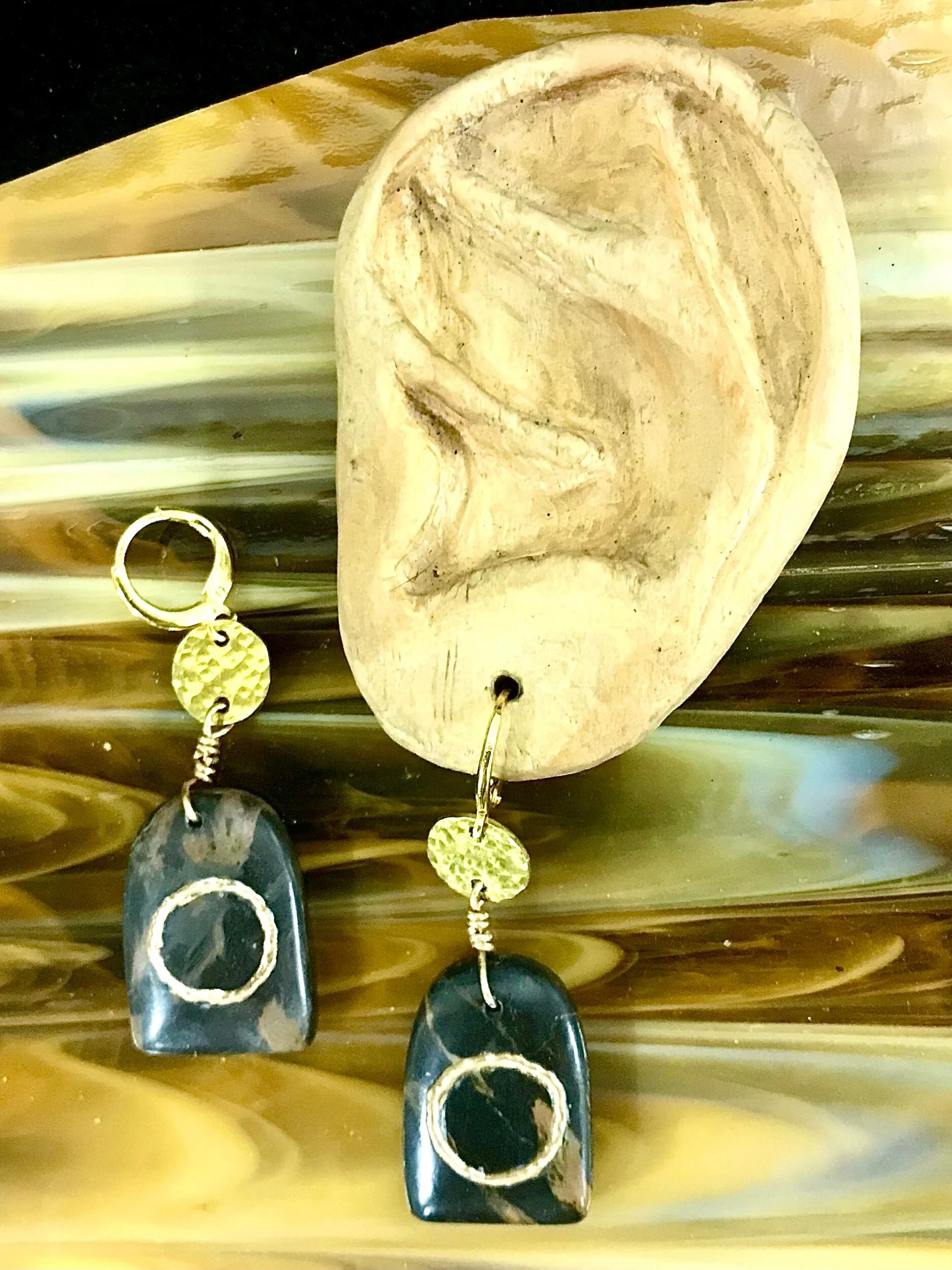 CEA4803D-AAAD-4FF1-B9B6-06CE25ABBF19