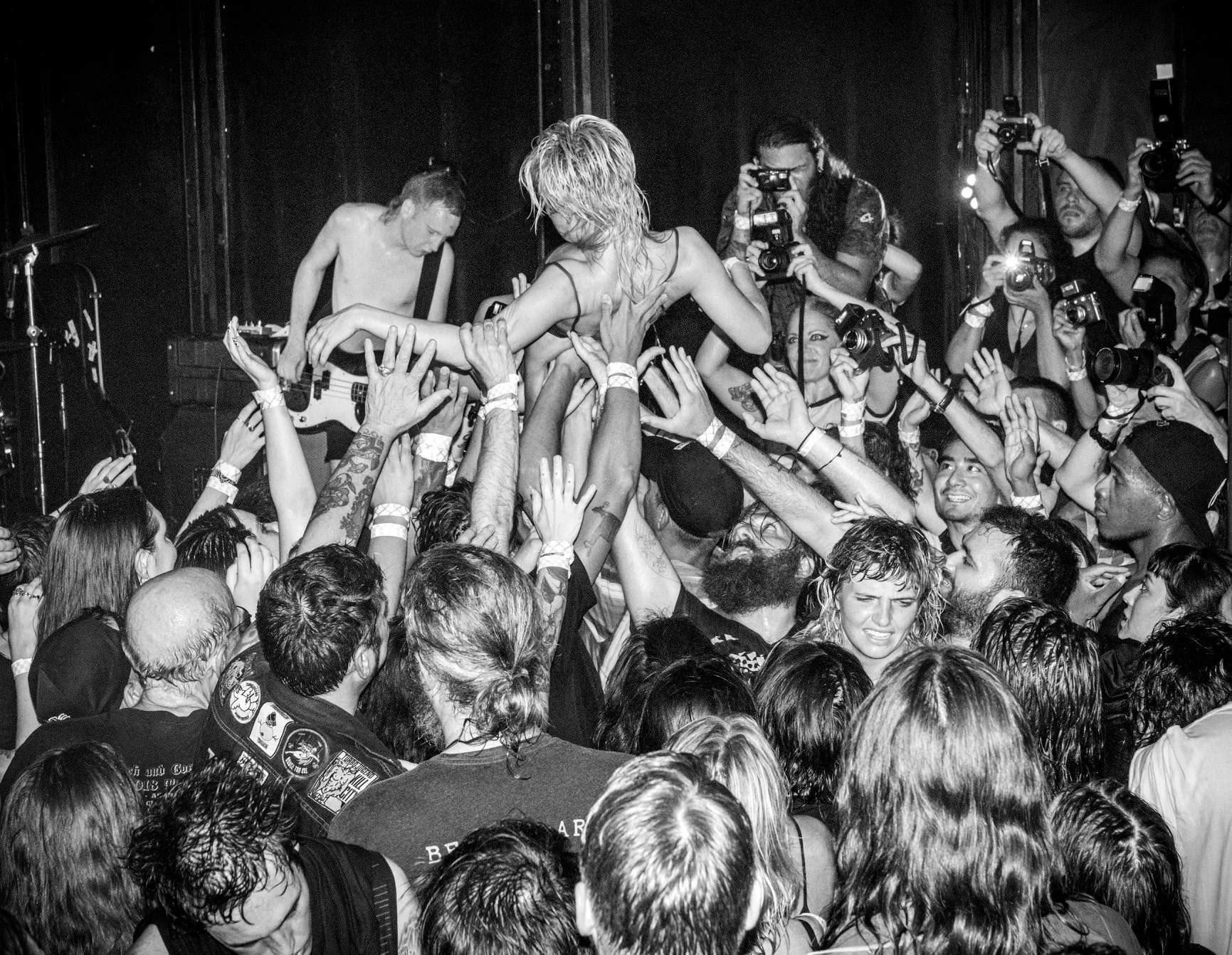 Amyl and The Sniffers