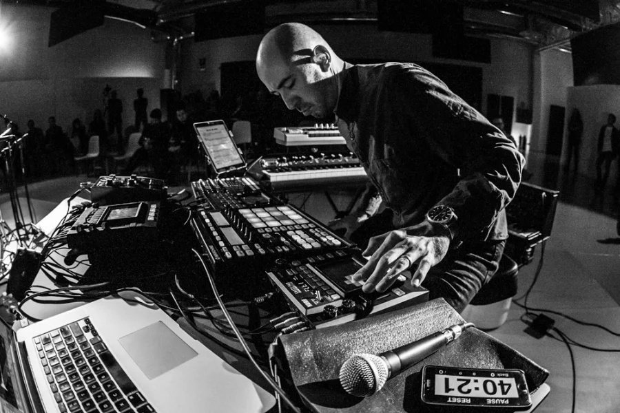 Mark mixing music for your spirit.