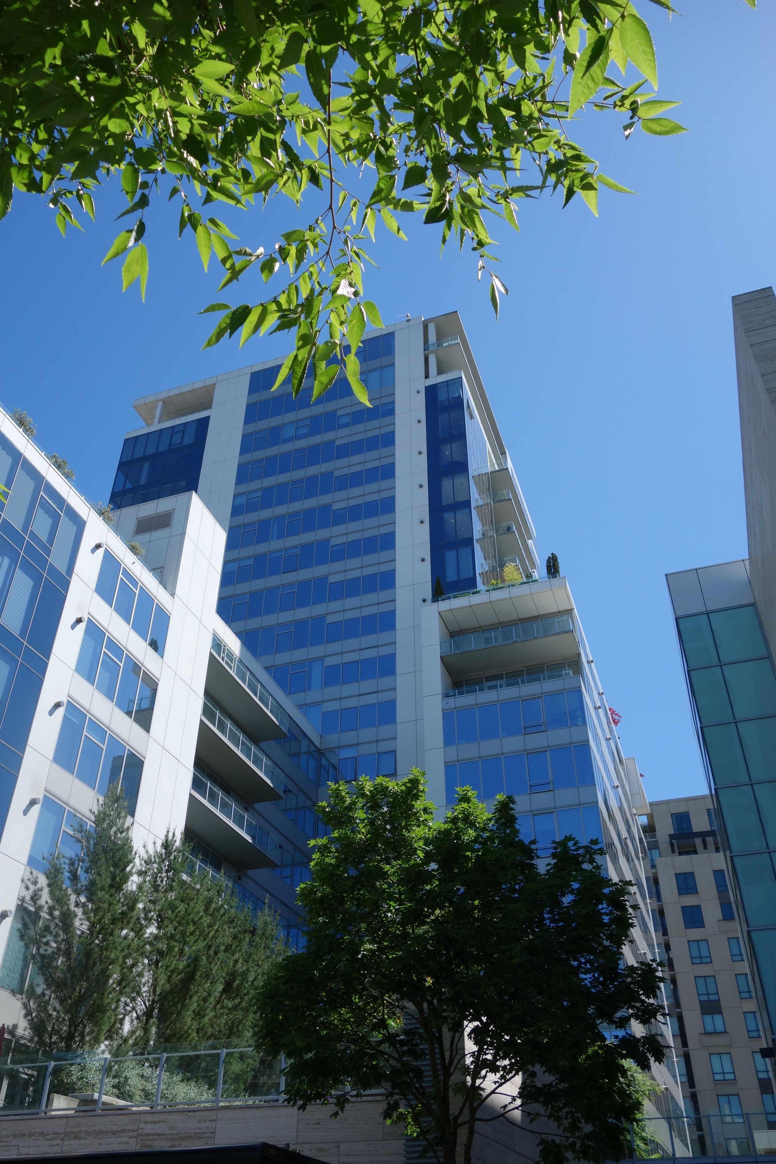  A “master agreement” between the city and a developer changed the game and the scale of development.&nbsp; The rails were removed, toxic soil removed or mitigated and a new city street grid imposed on the vacant urban landscape. 