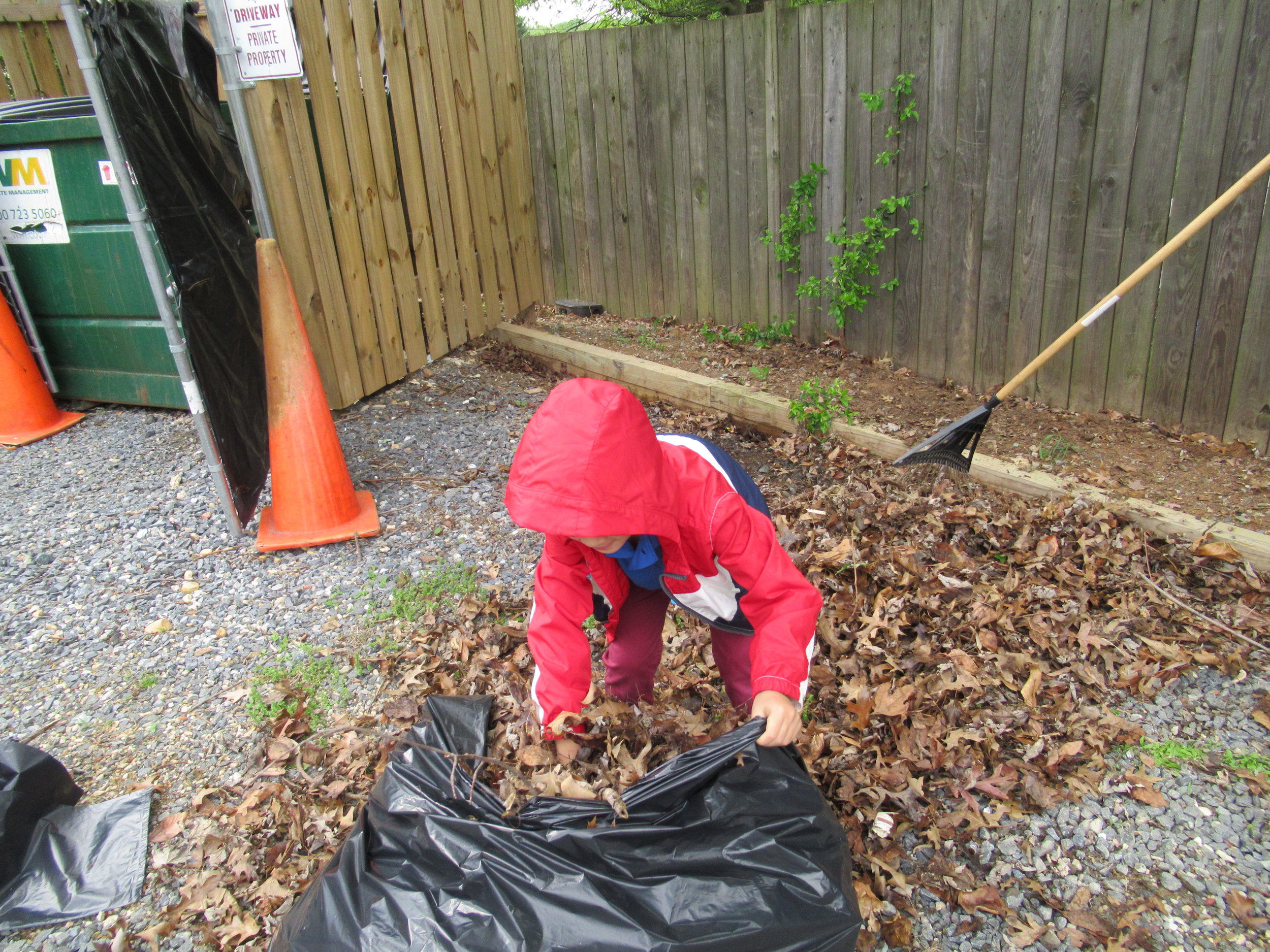 Earth Day Comm. St. Paul UMC Apr29 2017 (9).JPG