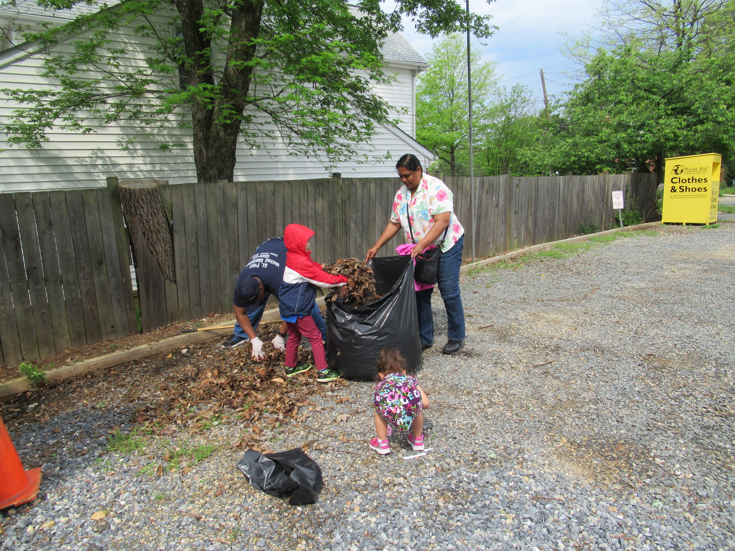 Earth Day Comm. St. Paul UMC Apr29 2017 (13).JPG