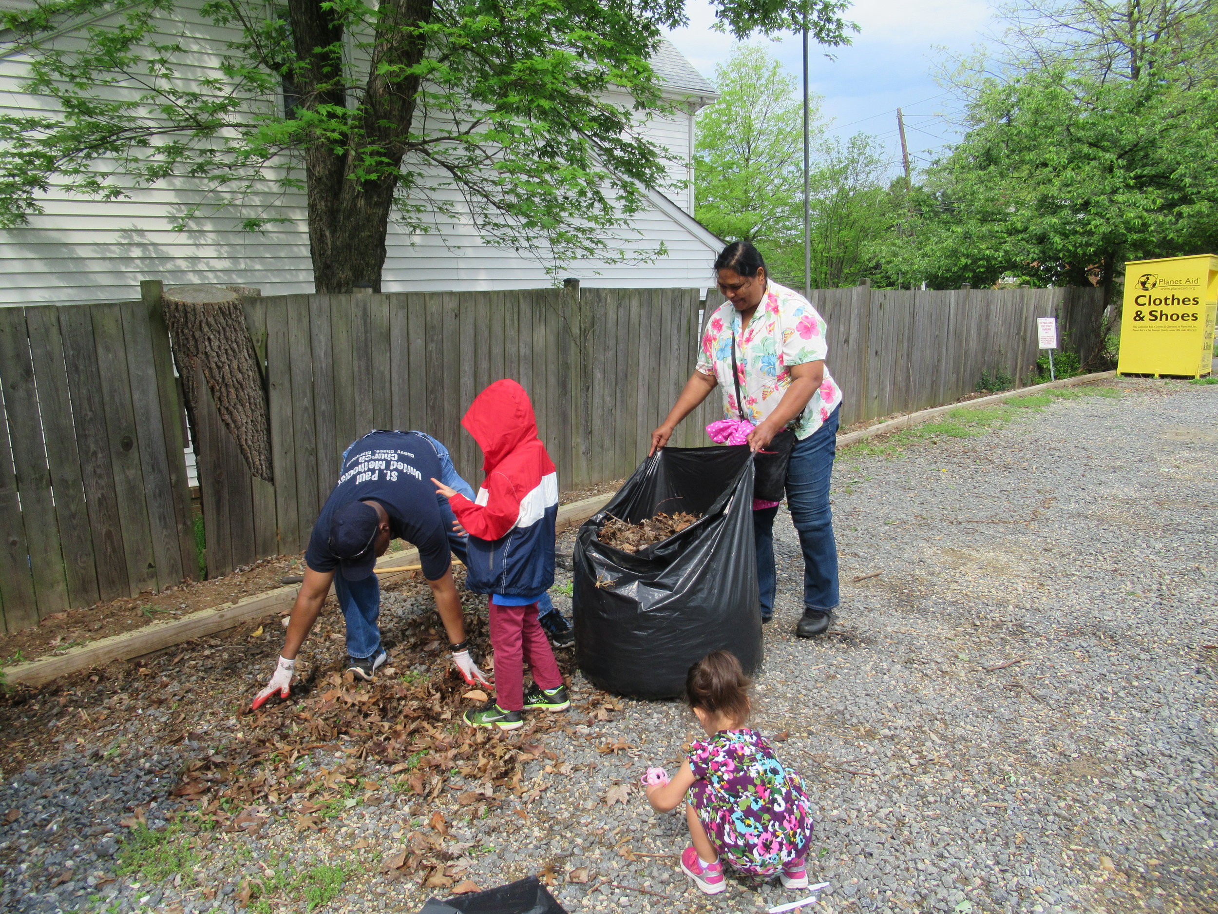 Earth Day Comm. St. Paul UMC Apr29 2017 (14).JPG