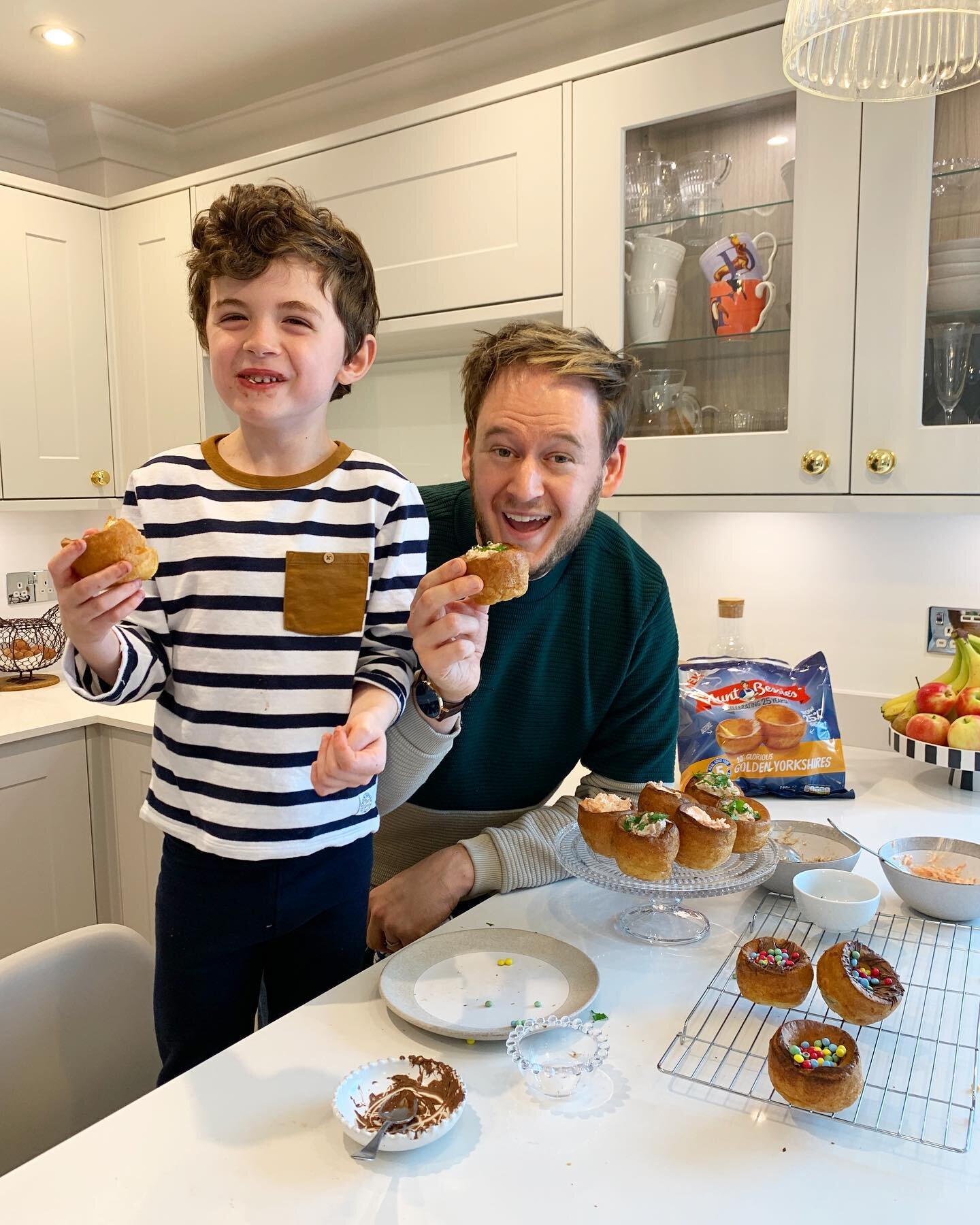 Welcome to the Unlikely Cafe where we are now serving our very own take on Afternoon Tea!
 
Okay, real talk, we have exhausted EVERY. SINGLE. SNACK in this house so we&rsquo;re getting creative with some @auntbessiesofficial Yorkshire Puddings. Now I