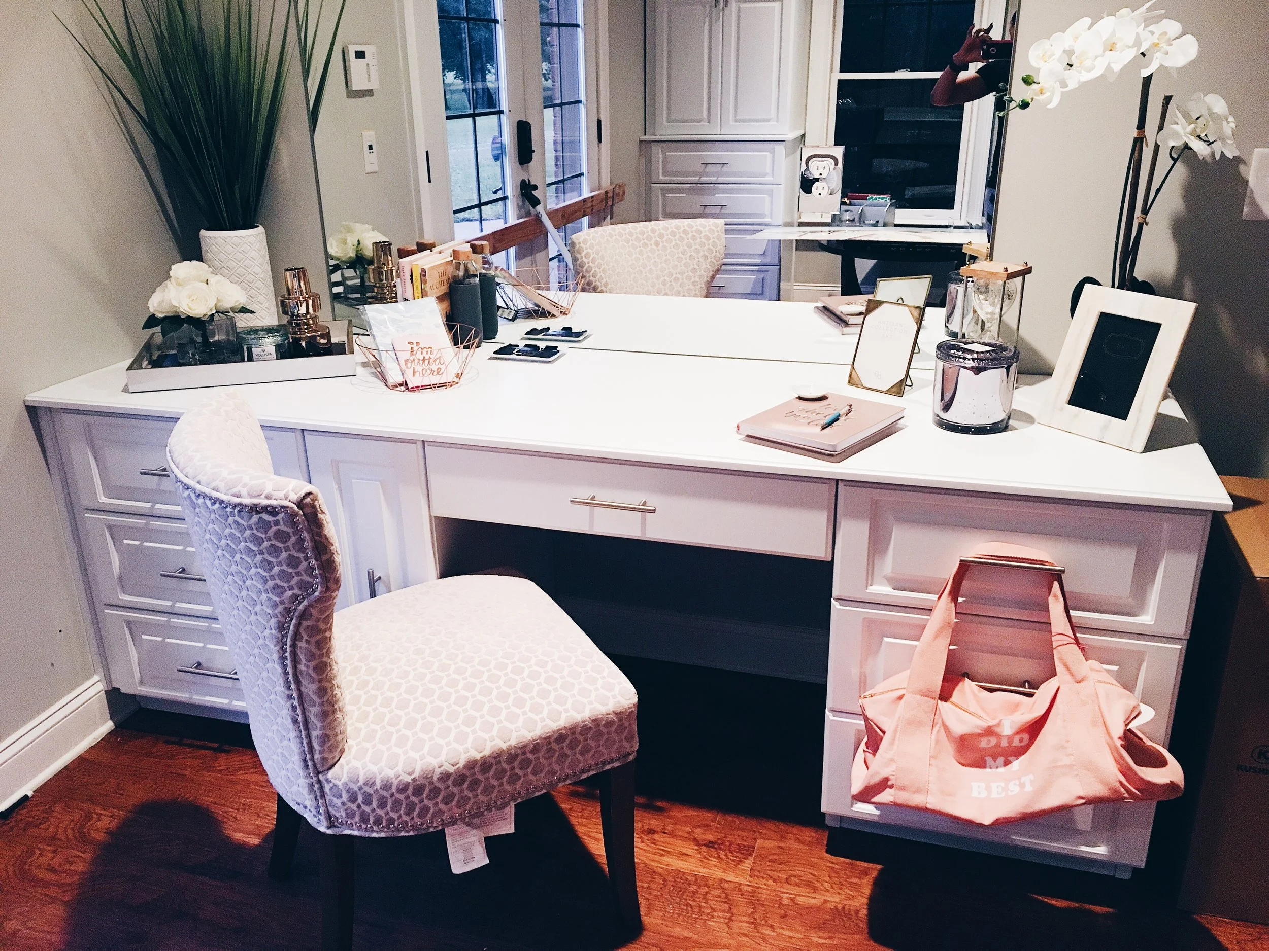 Never leaving our office again! Simplicity and inspiration makes for the perfect office space to get things done! 