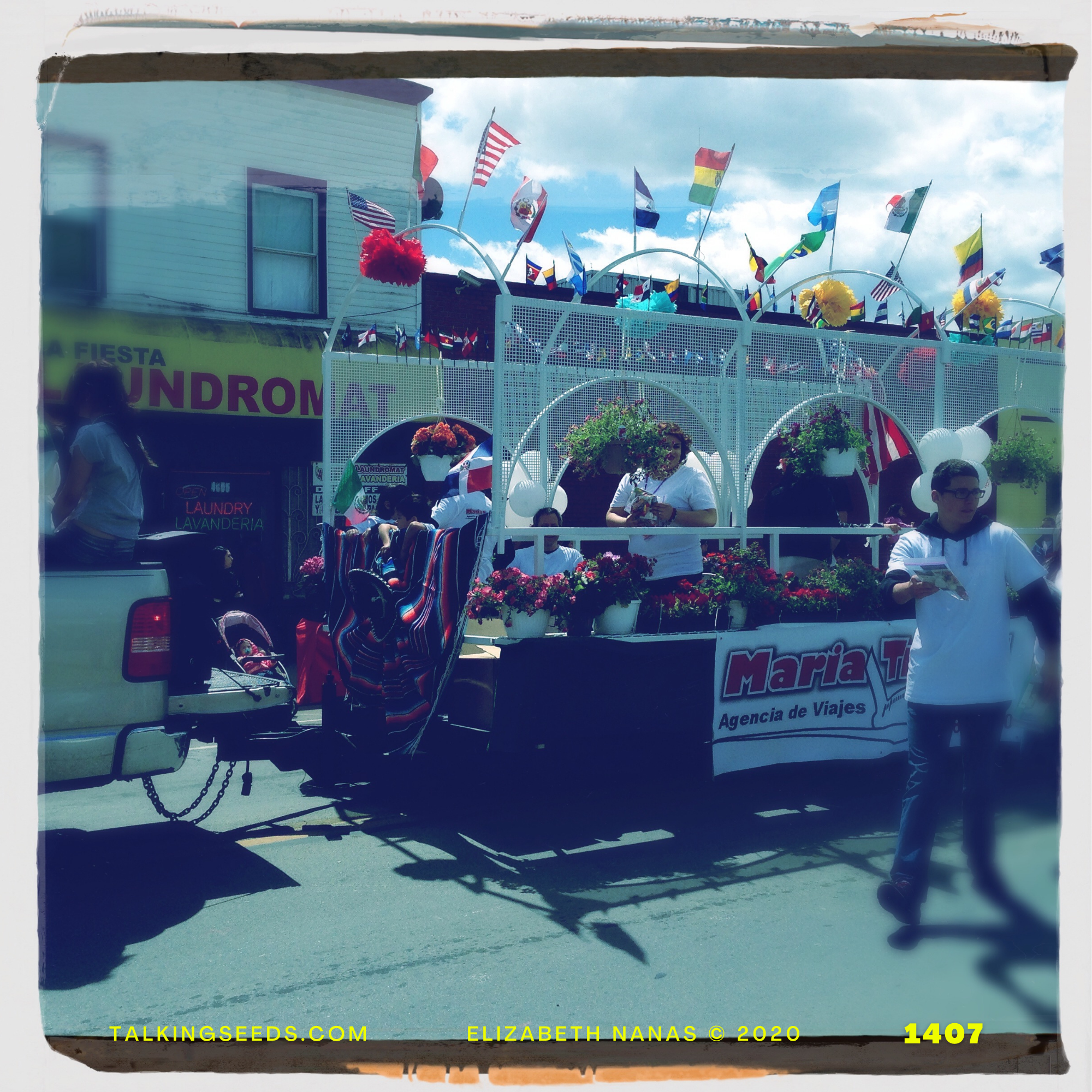 Just Ghosts #1407 Elizabeth Nanas © 2014, 2021 TalkingSeeds.com