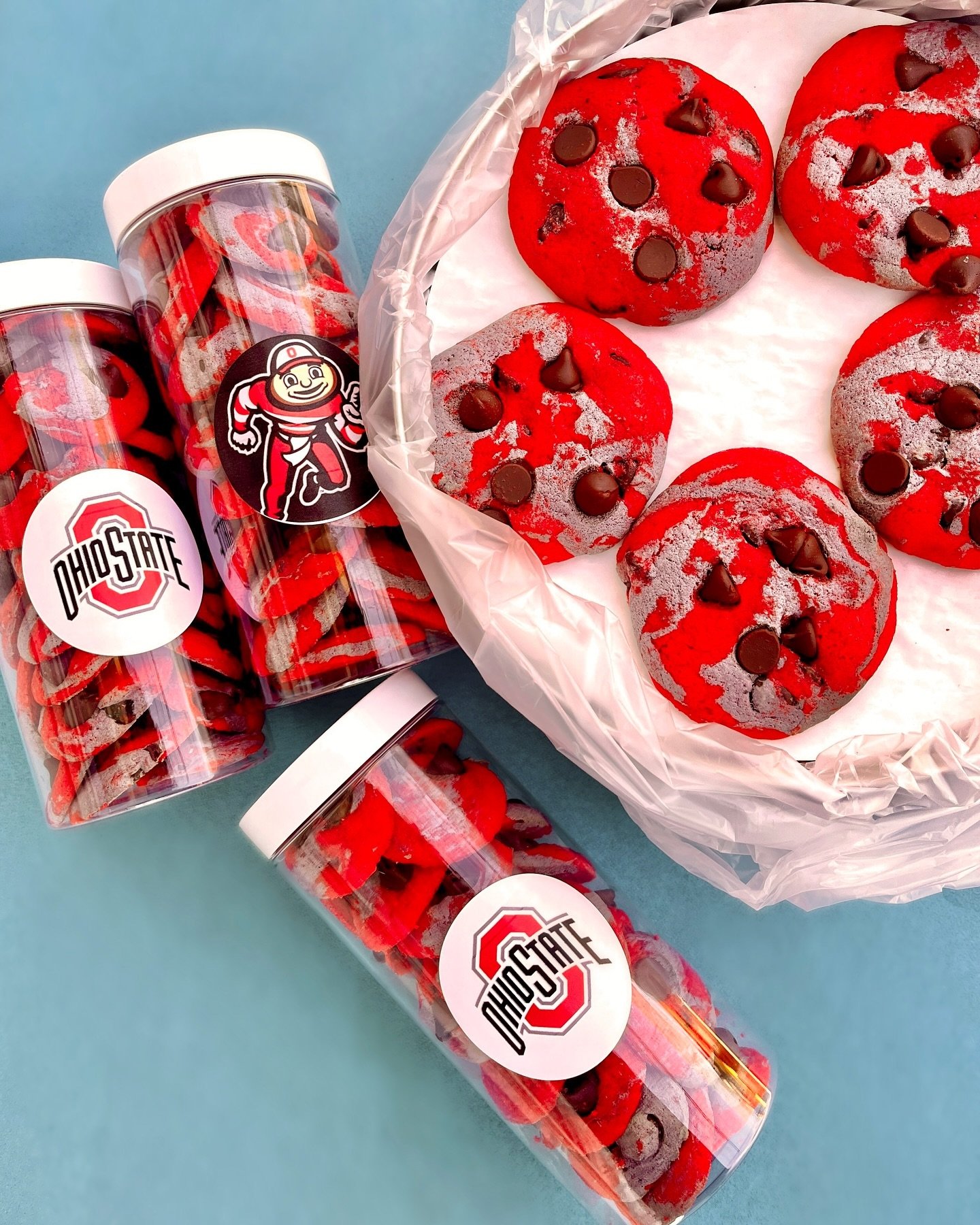 decision day is MAY 1st! here's an idea for the sweetest congratulations gift❤️🖤🌈

#bakedincolor #decisionday #ohiostatebuckeyes