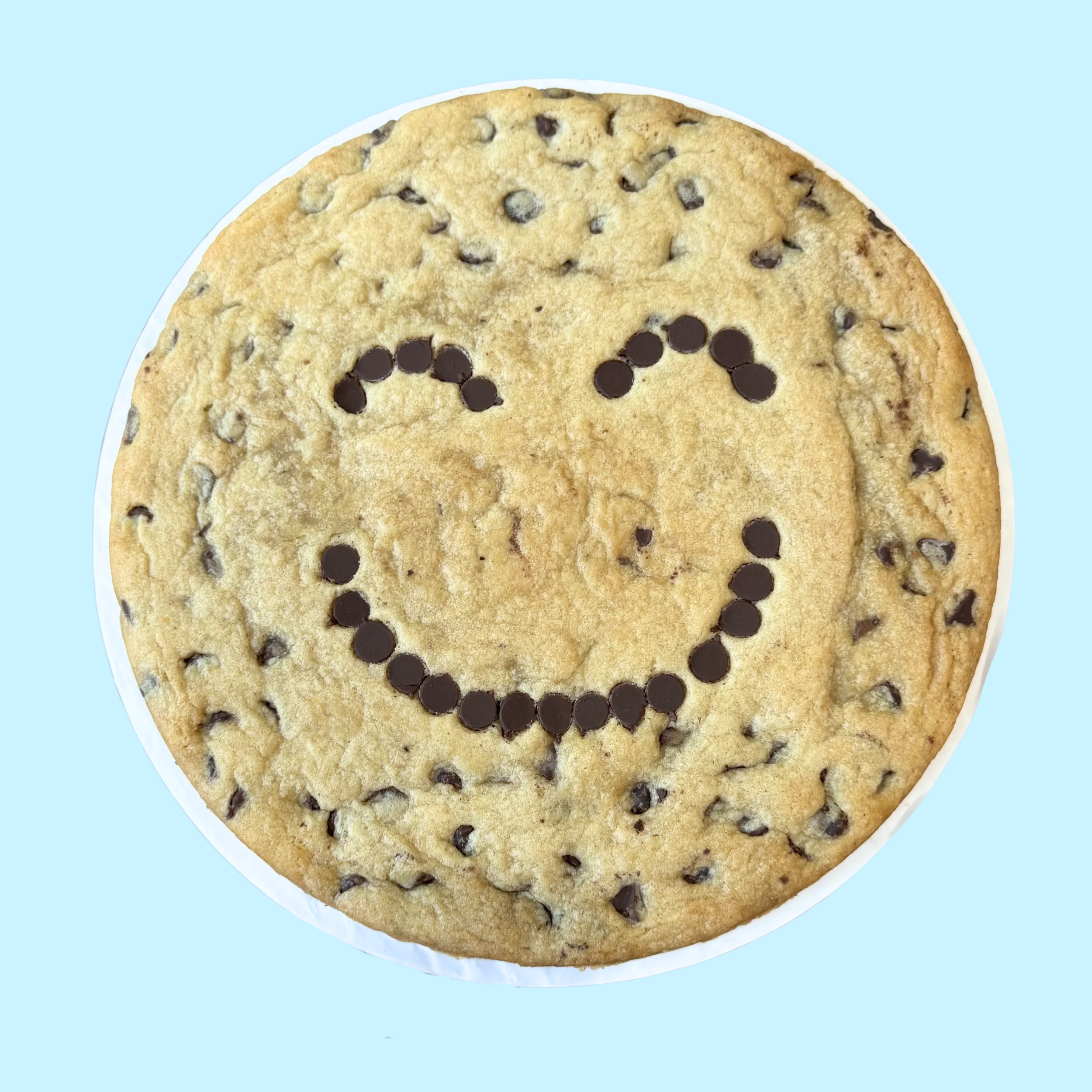 HAPPY EMOJI COOKIE CAKE