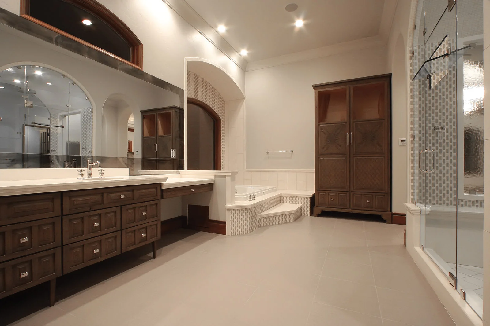Bathroom - 201