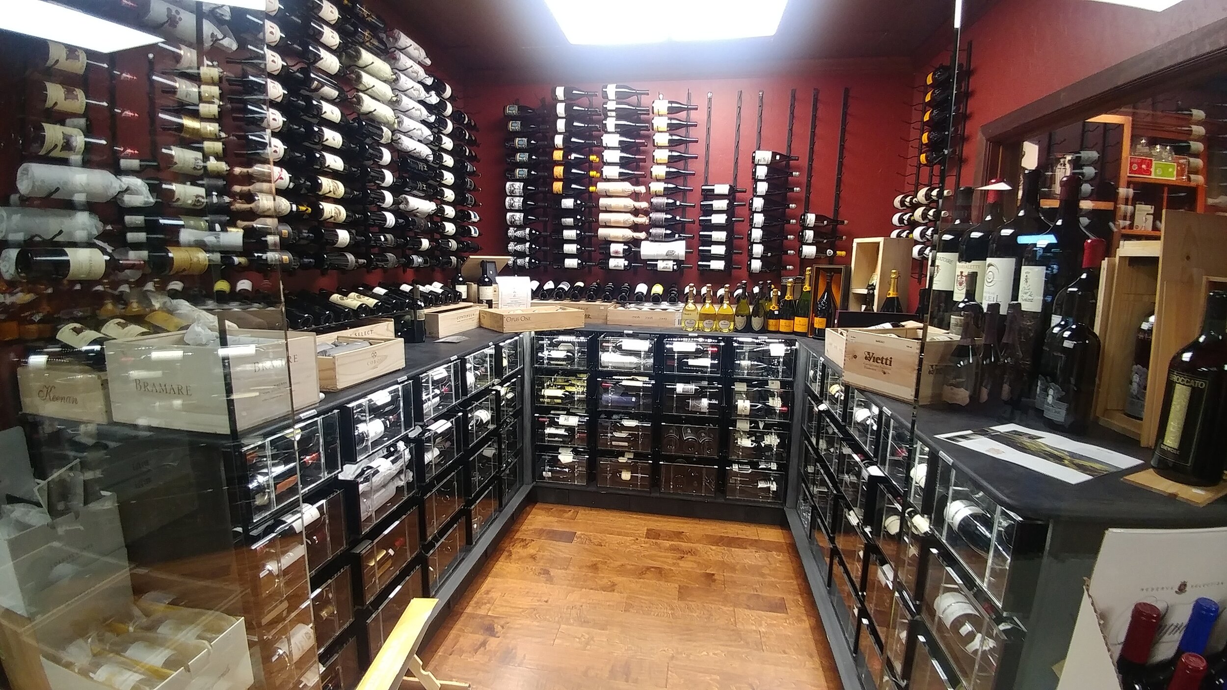 La Baguette: Wine Shop