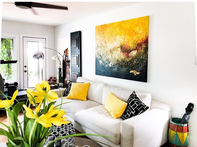 &ldquo;Feeling Thankful!
I just installed a piece from my &ldquo;Translucent&rdquo; Series with another happy Medina Collector. I think the painting suits the space just right! 💛💛 What do you think? 
Comment below 👇🏼⬇️ #art #artist #artwork#blue#