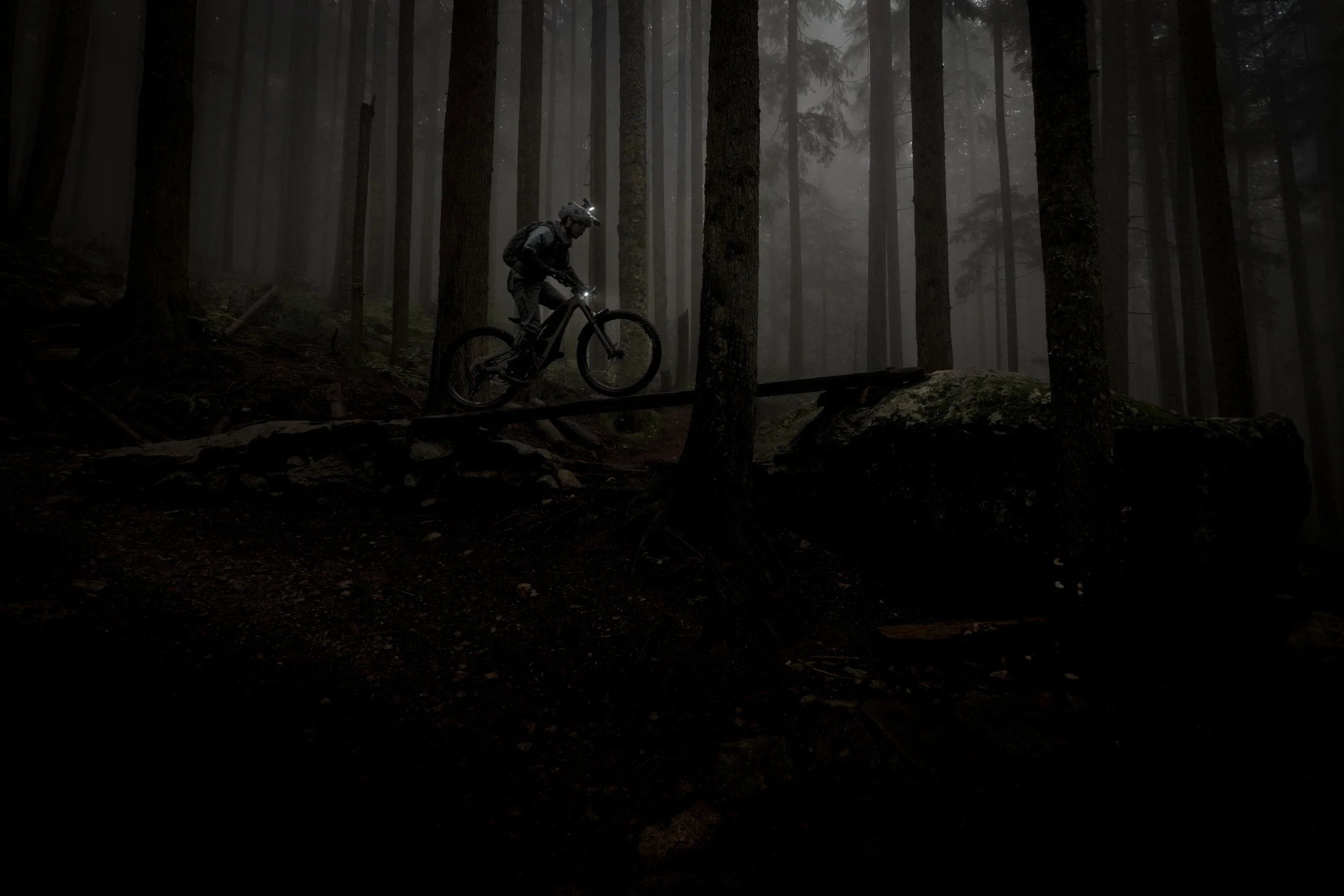  Outbound Lighting Rider: Alec Suriyuth 