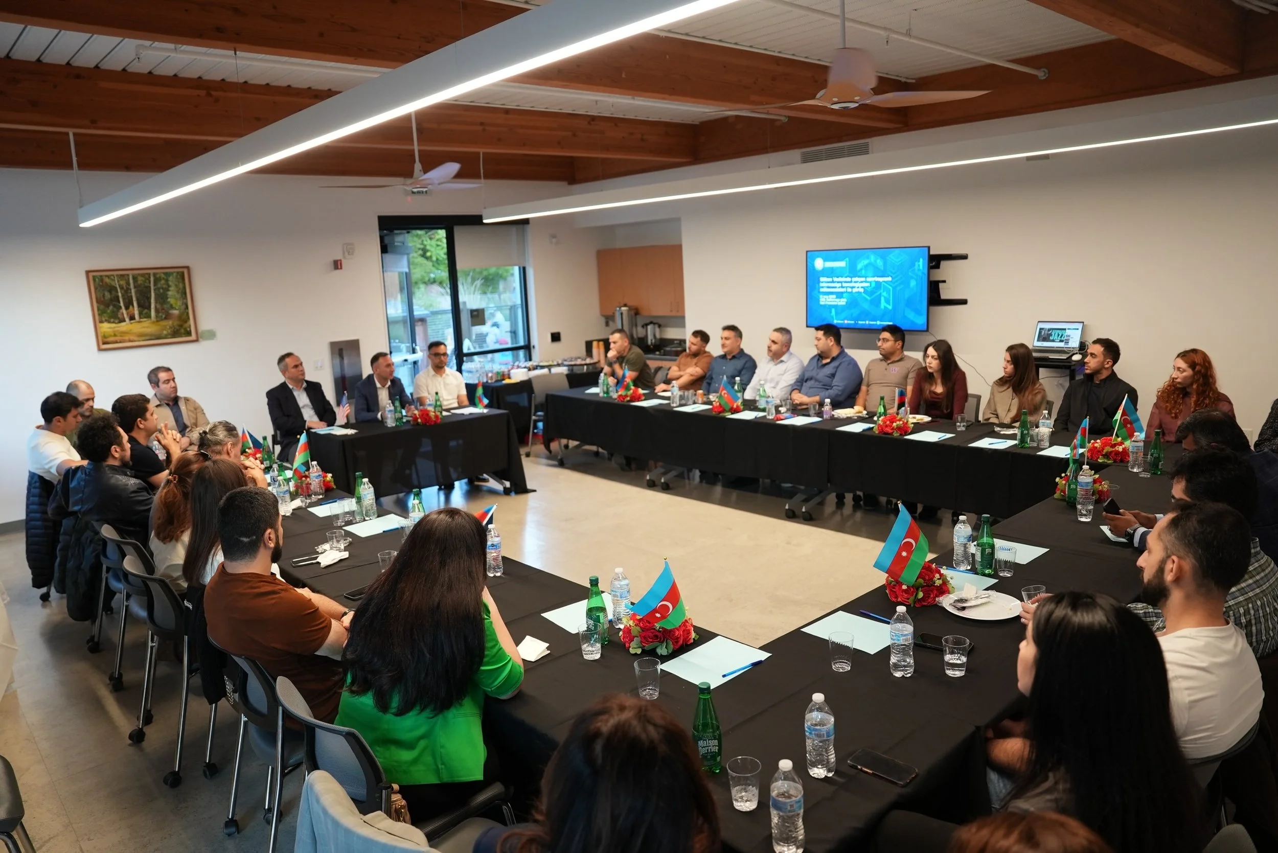 Photos from our Silicon Valley networking evening with Azerbaijani IT professionals, joined by representatives of the Azerbaijani Diaspora Committee and the Consulate General of Azerbaijan in Los Angeles 🇦🇿

Silikon Vadisində &ccedil;alışan azərbay