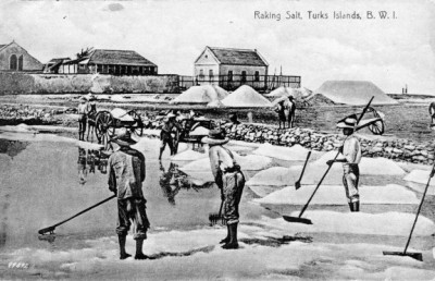 Raking salt around 1900