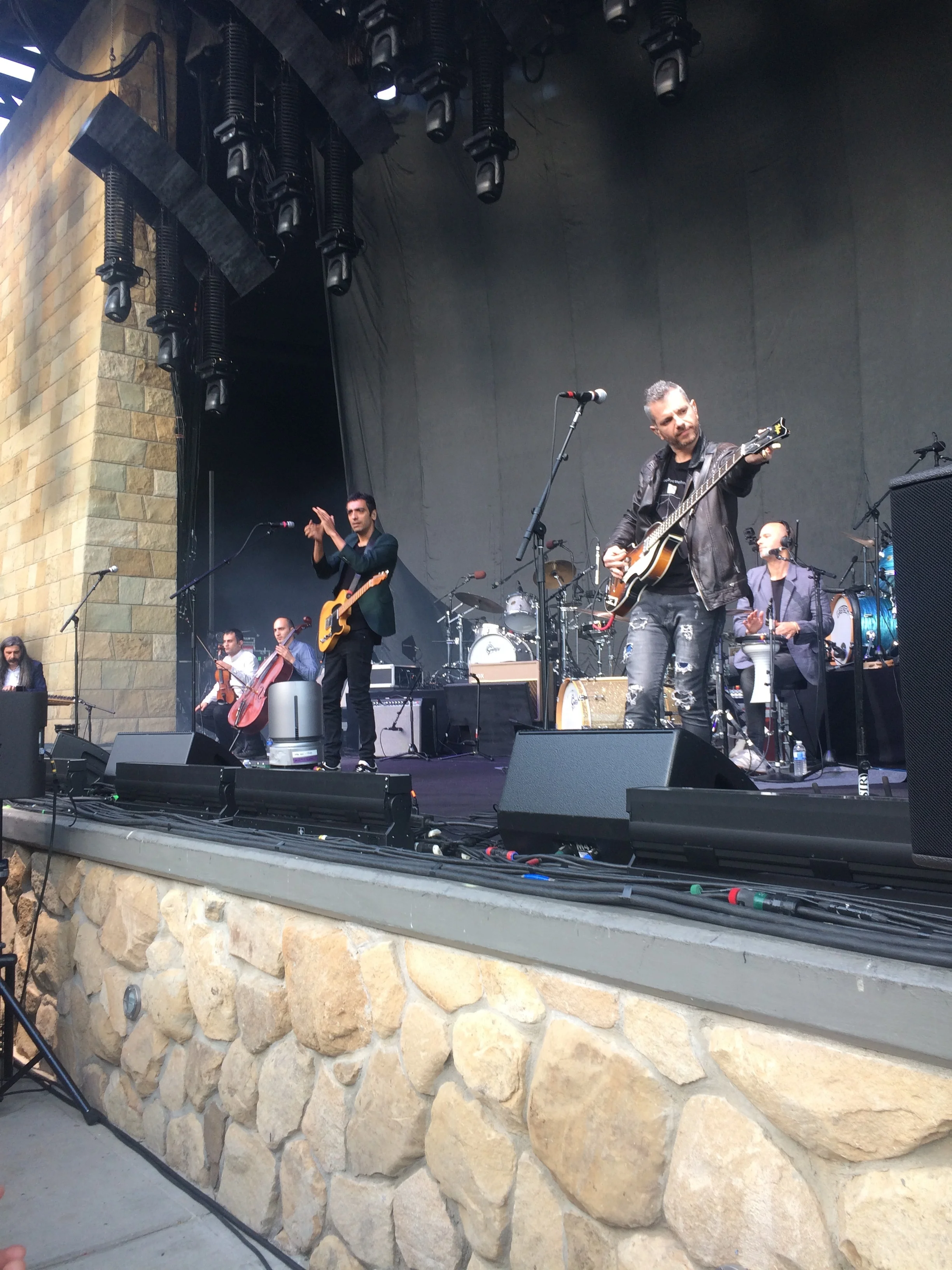 Santa Barbara Bowl, Santa Barbara - April 11