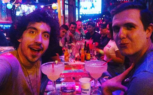 We're just having ONE!!!! #Nightlife @christophermeiman
.
.
.
.
.
.
.
.

#westhollywood #FiestaCantina #Margarita #diabetes #weeknight #actorlife #nolife #fourdrinksinone #tuesdayTurnup #cocktails #saltedaRim #gay #adventures #actorlife #hollywood #l