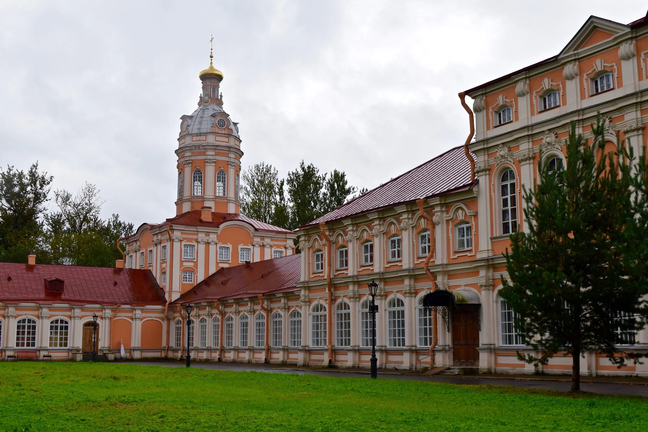 Monasterio de Alexander Nevsky