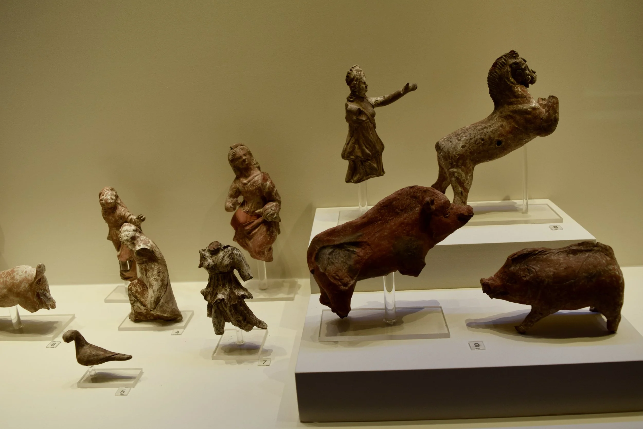 Estatuillas de deidades patronas