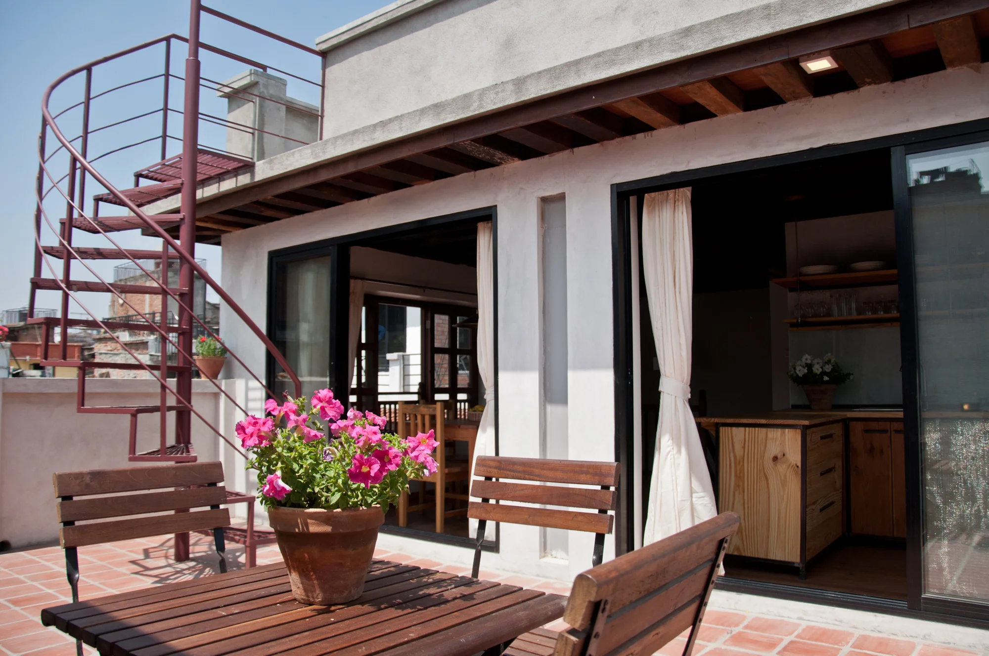 Private roof terrace, directly attached to the kitchen/ dining room.