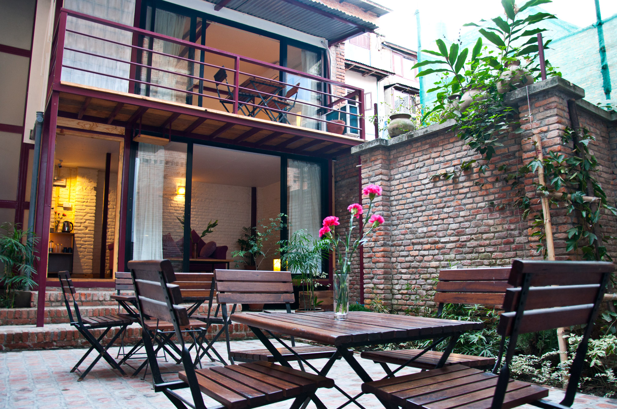  Guests can enjoy your coffee, breakfast or lunch in a peaceful courtyard with friends or family.  