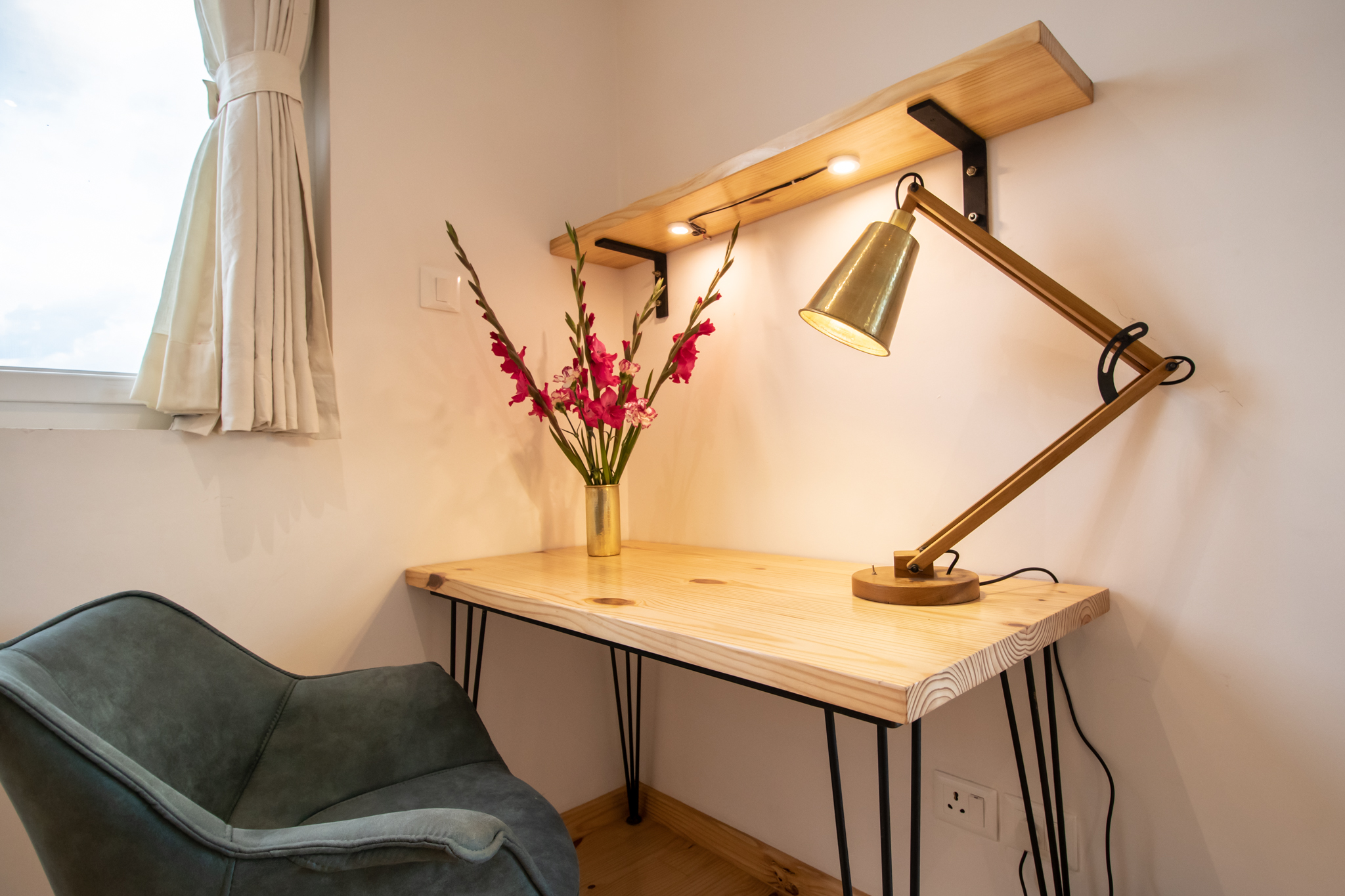Study table to sit and accomplish your work.