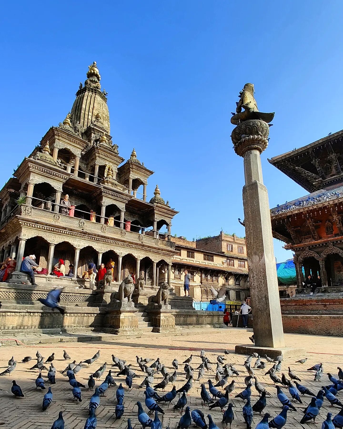 The monsoon season in Katmandu Valley is not that bad ! 😊☀️ - Have a great Friday friends.
-----
#visitnepal #nepalnow #nepaltravel #nepal #patan #patandurbarsquare #kathmandu #lalitpur #instatravel #instanepal #temple #airbnbsuperhost #airbnbnepal 