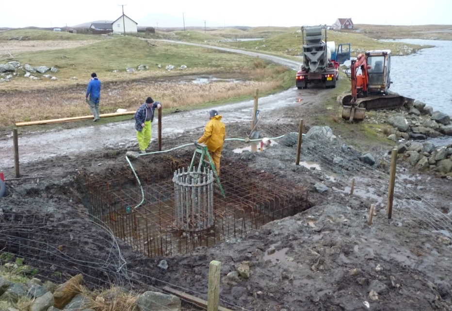 Carinish Turbine - preparing to pour the foundation.