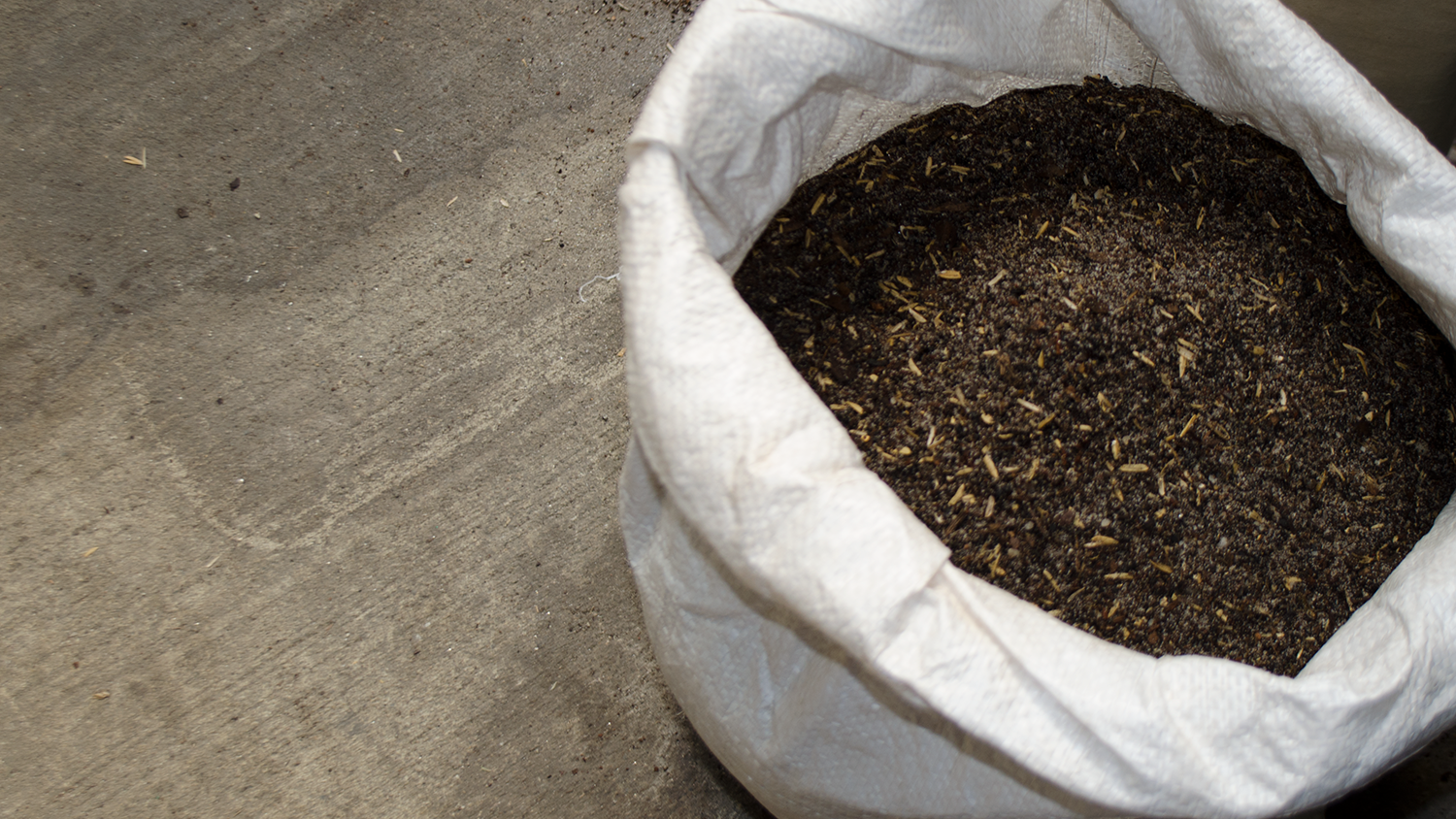 compost, rice hulls, coconut coir, sand sustainable, all-natural potting soil LEARN MORE