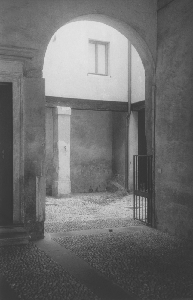 Florence, a courtyard