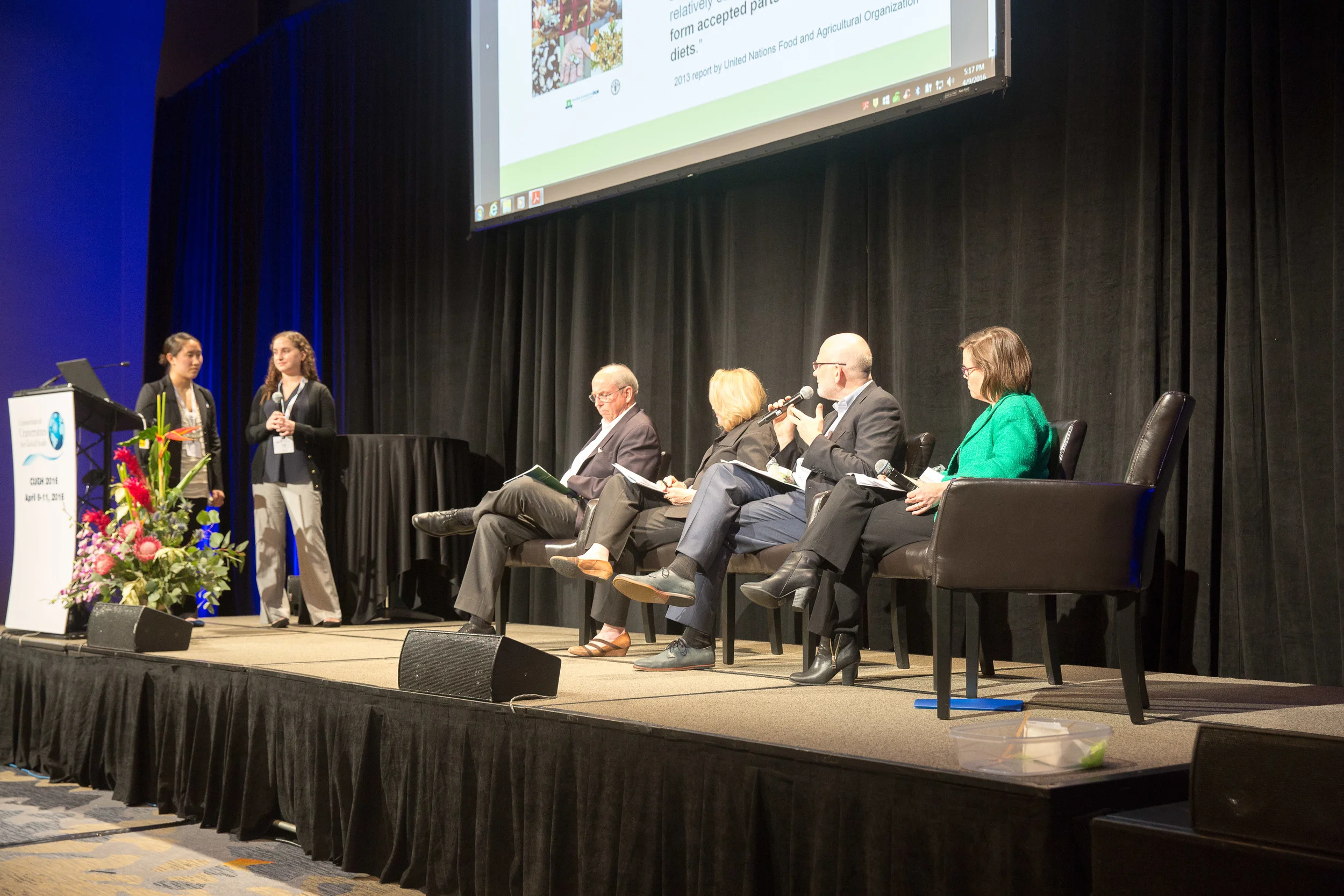Judges ask co-founders Joyce Lu and Elizabeth Frank questions in the final round of the challenge.