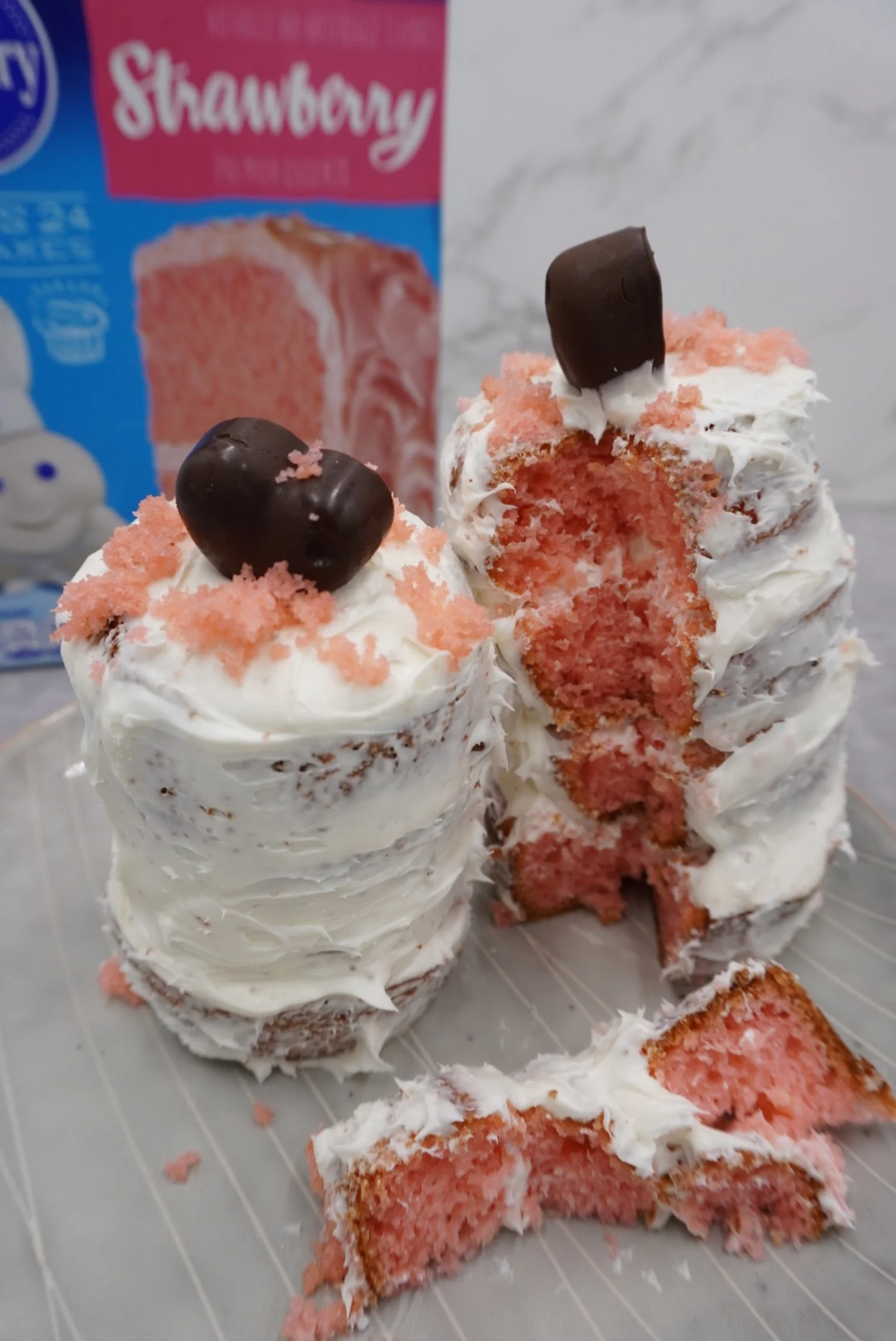 Valentine's Special: Strawberry Mini Cakes