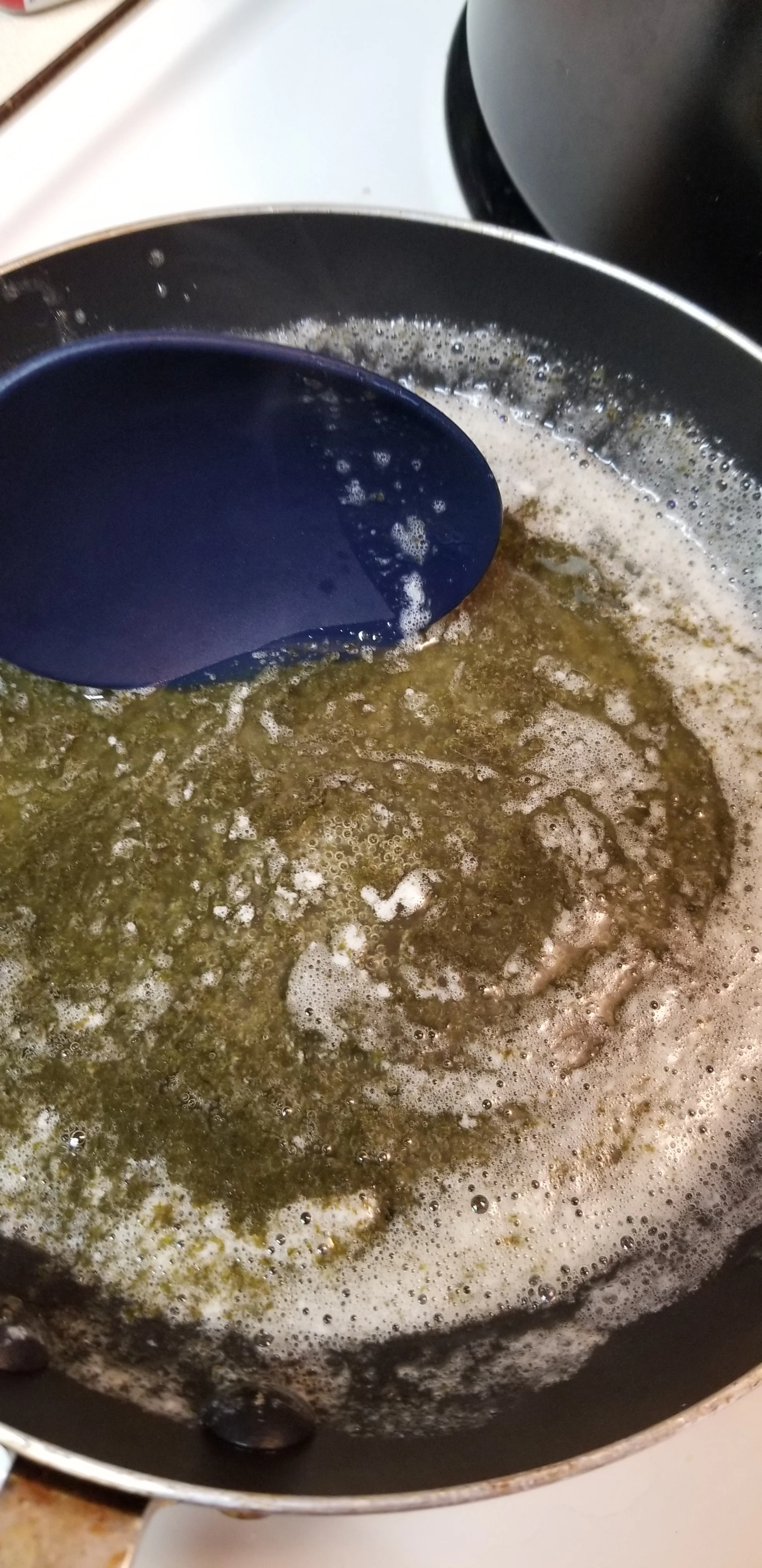 Pureed nori in melted butter