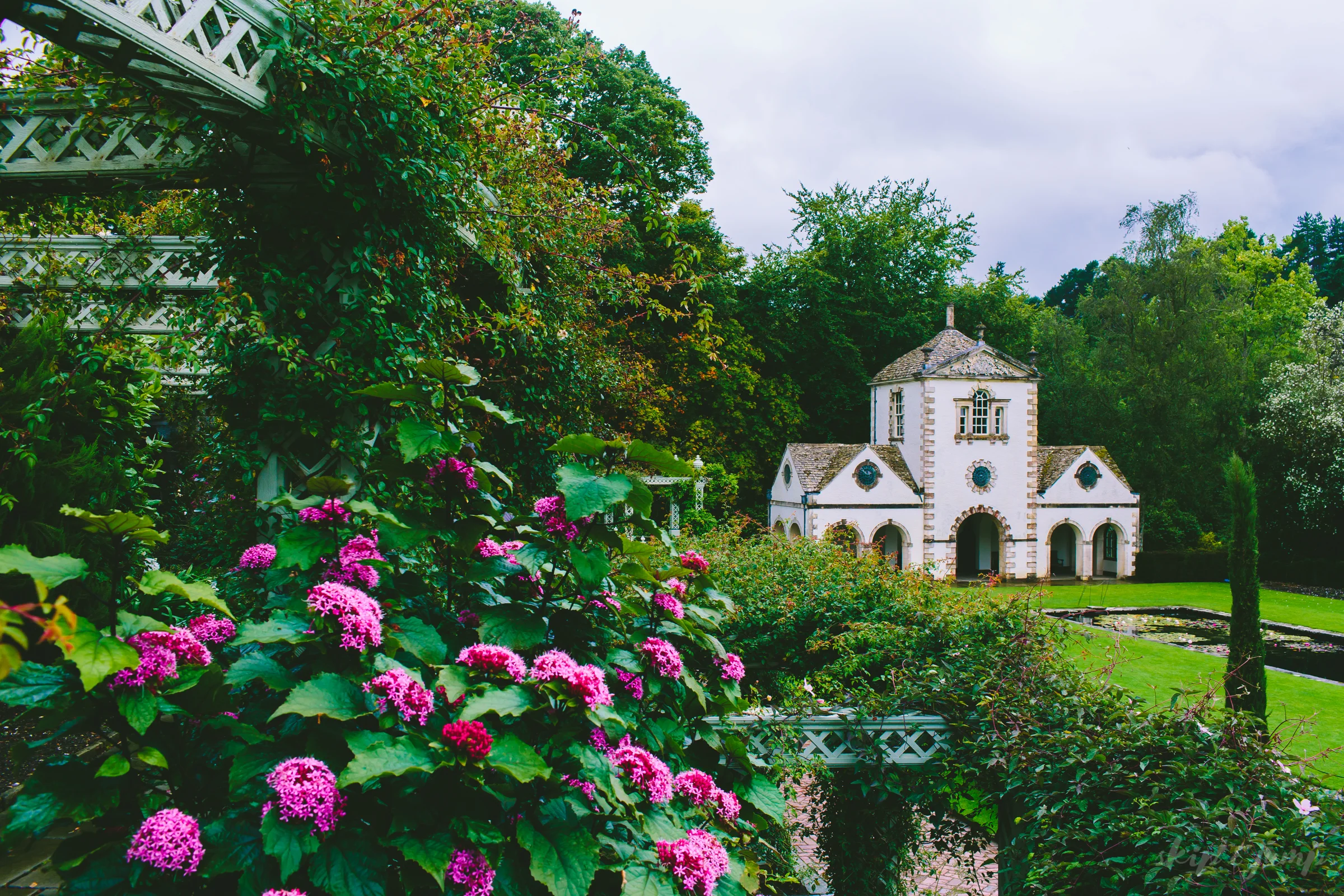 86baf-bodnantgardensbodnantgardens.jpg