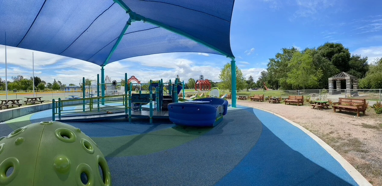 Play Pano.jpg