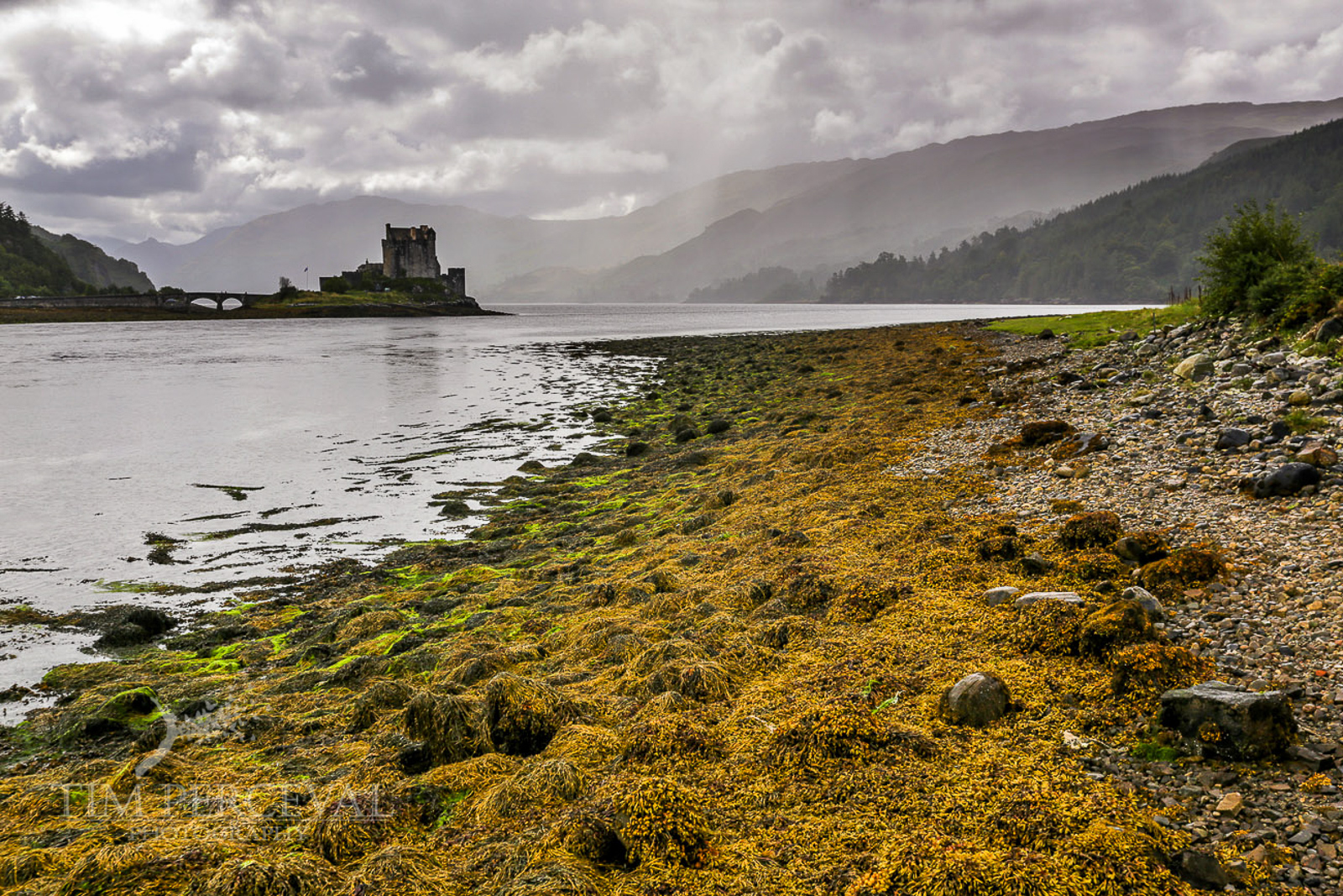  Eileen Donan Castle from the shore of Loch Duich 