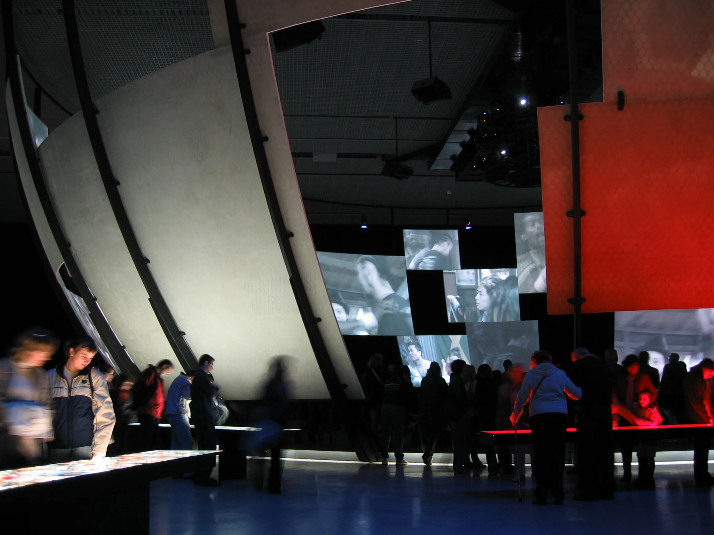  Large-scale 360* media environment was placed at the center of the space, while &nbsp;interactive tables were randomly placed outside the central element. 