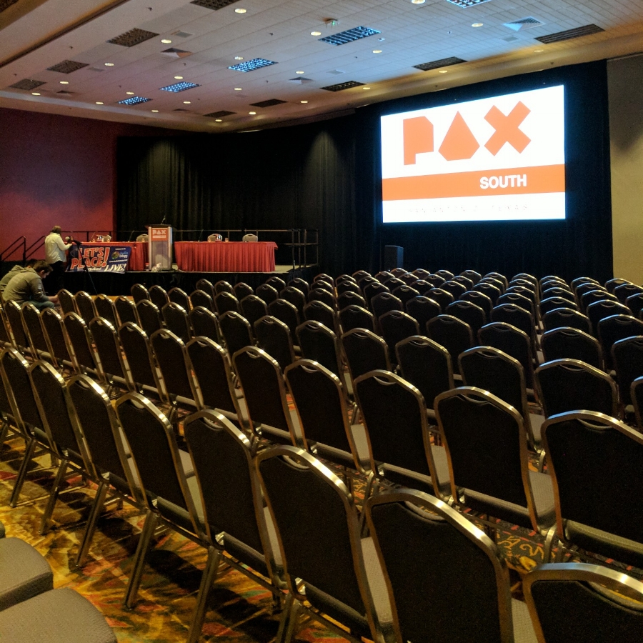 lpliveatpax.jpg