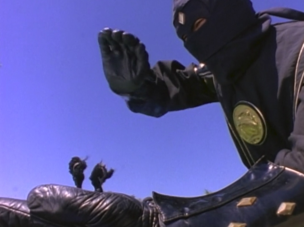 S03E21: A Changing Of The Zords Part 3